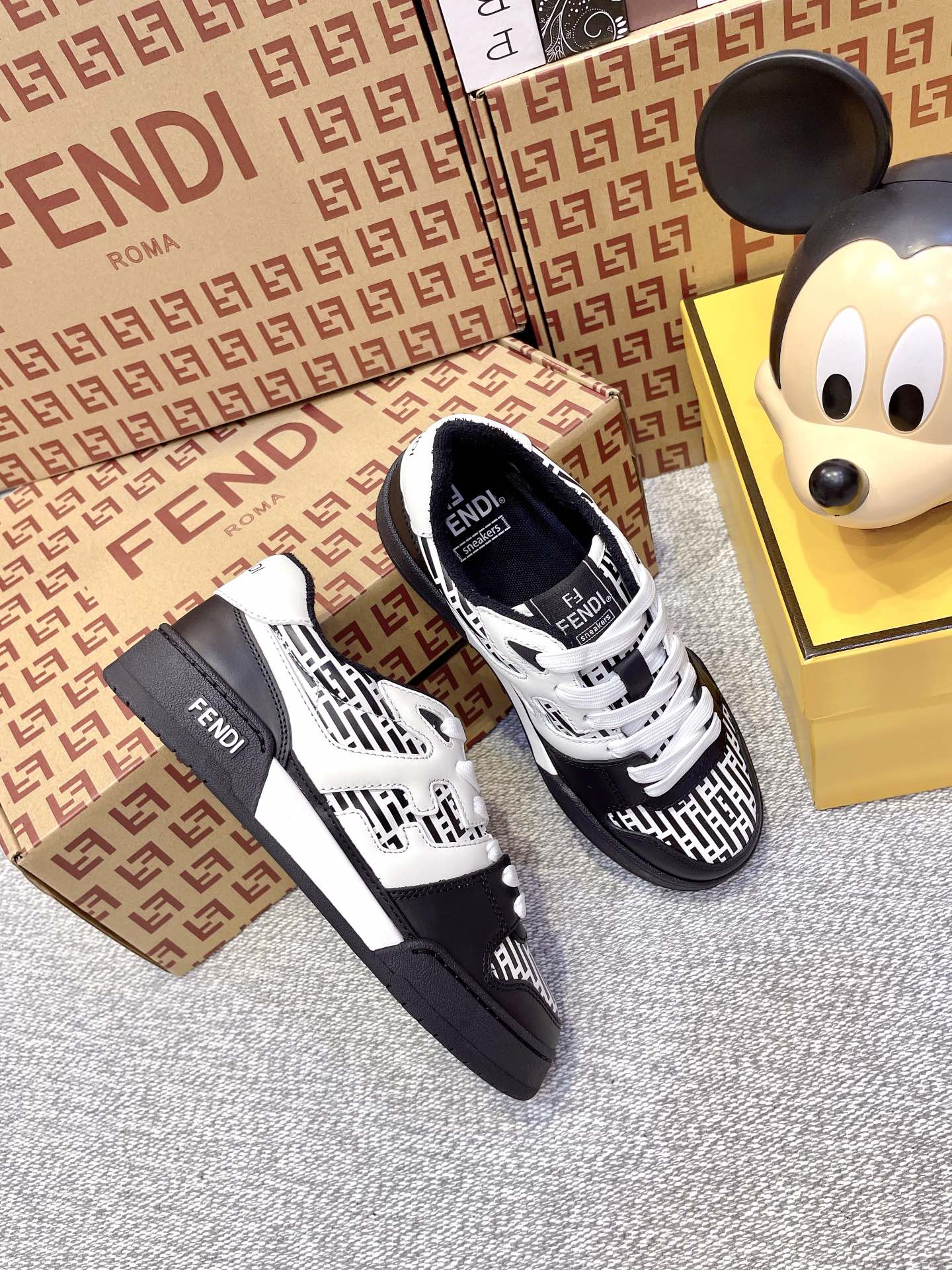 LuxluxHouse Best Quality Fendi Women Shoes