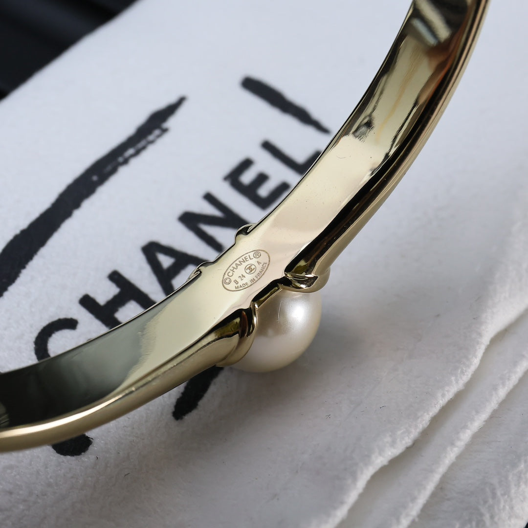 LuxluxHouse Best Quality Accessories Bracelet Bracelet Earrings Chanel Earrings