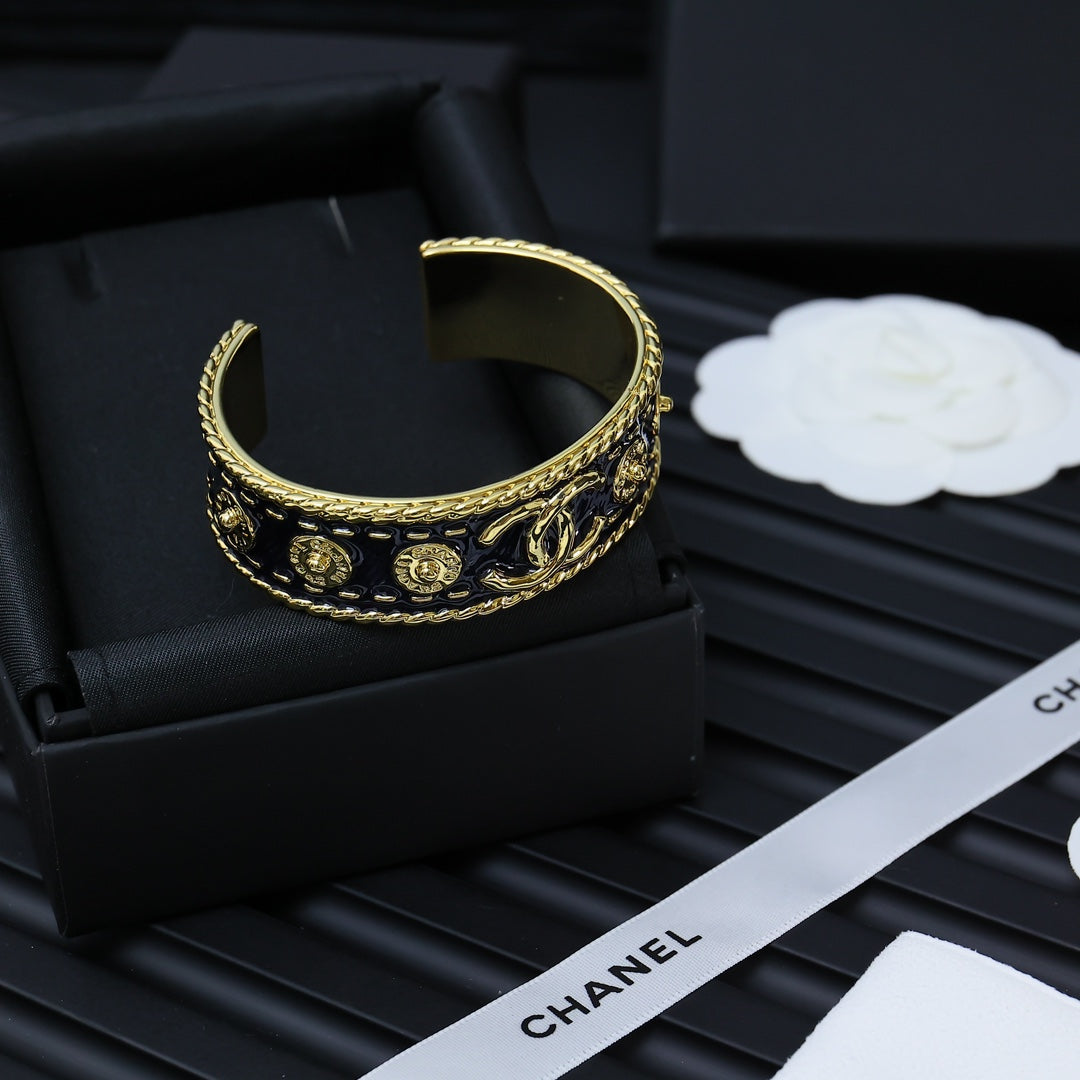 LuxluxHouse Best Quality Accessories Bracelet Bracelet Earrings Chanel Earrings