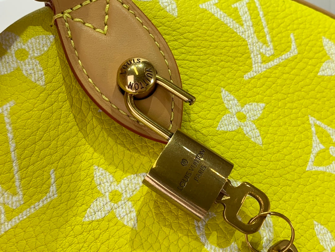 LuxluxHouse Best Quality Bags Louis Vuitton Women Men