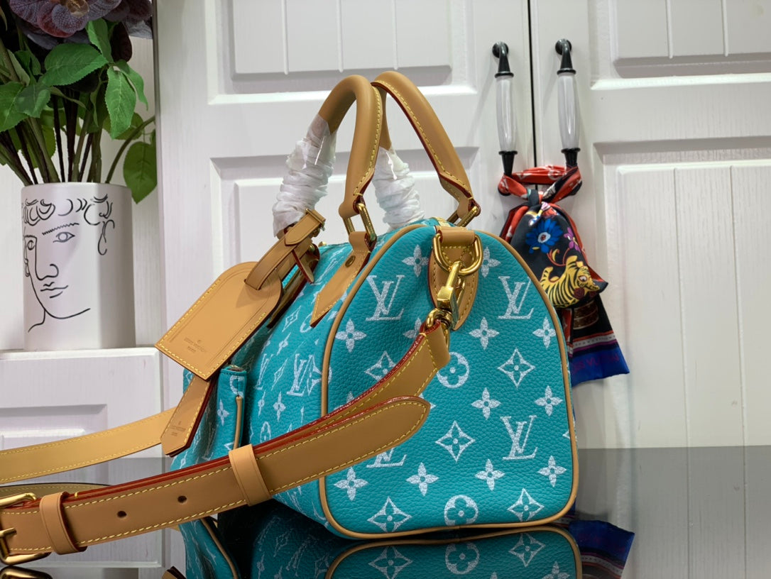LuxluxHouse Best Quality Bags Louis Vuitton Women Men