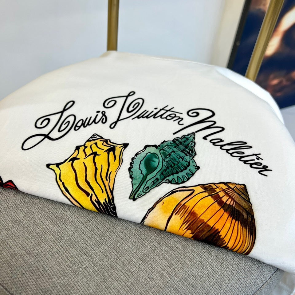 LuxluxHouse Best Quality Clothes T-shirt Louis Vuitton