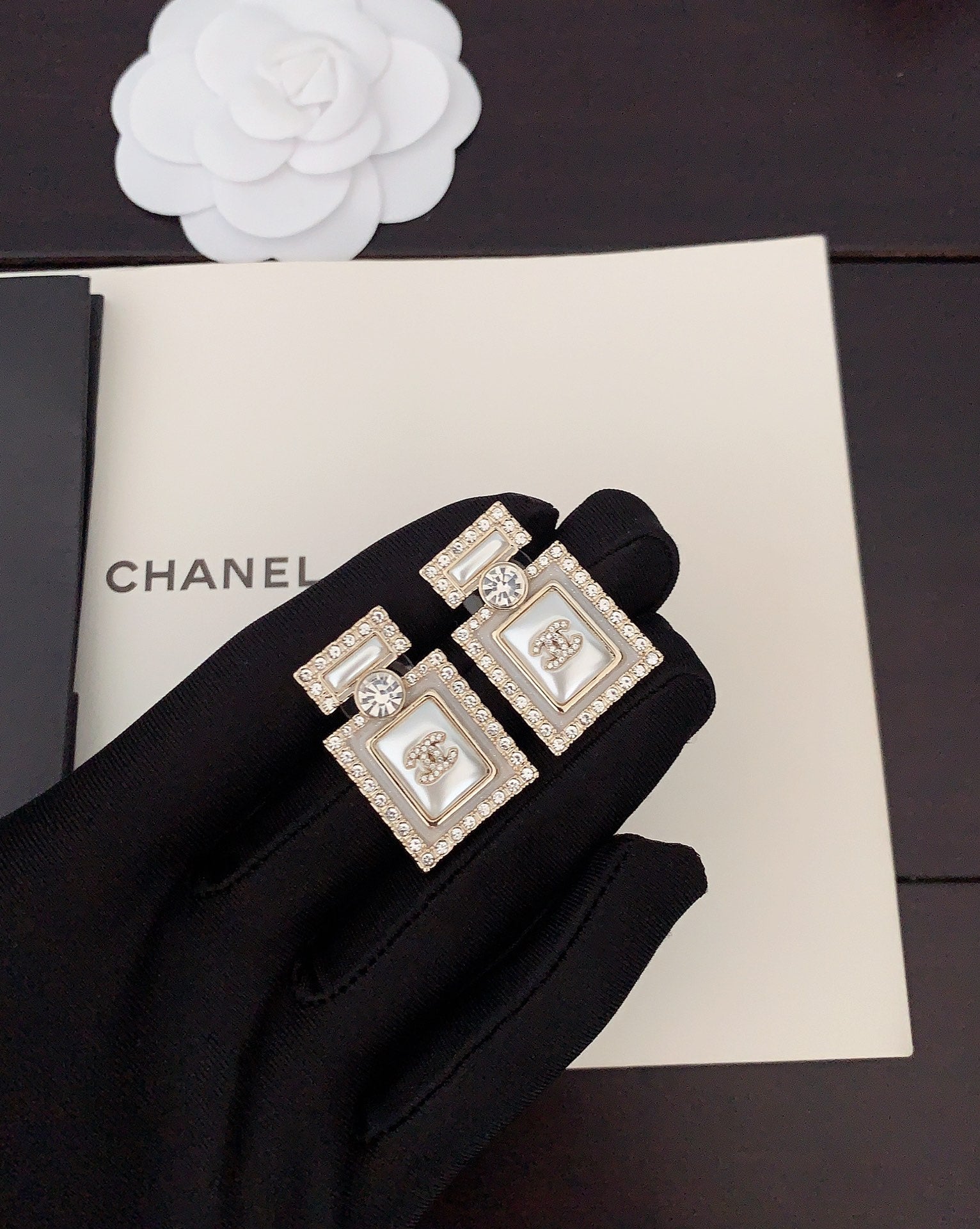 LuxluxHouse Best Quality Accessories Chanel
