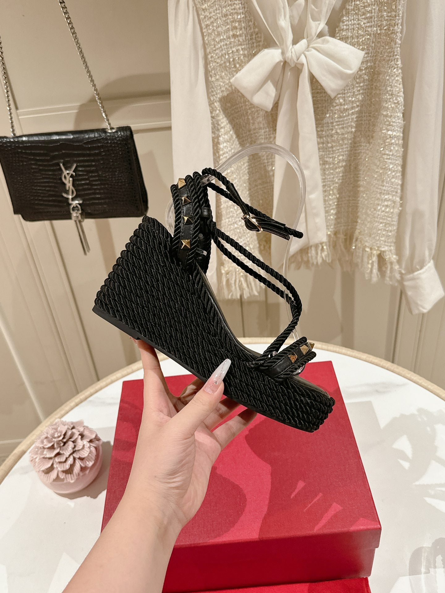 LuxluxHouse Best Quality Valentino Women Shoes