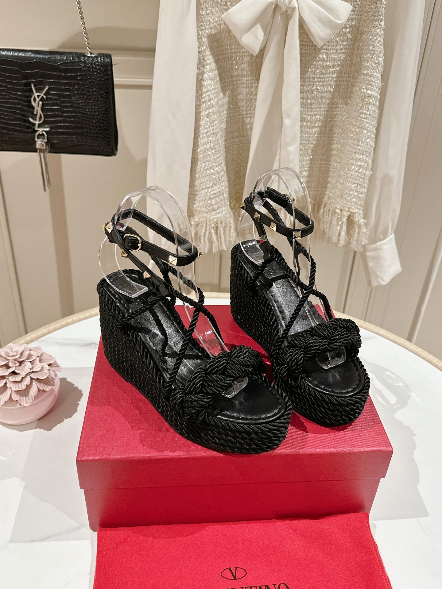 LuxluxHouse Best Quality Valentino Women Shoes