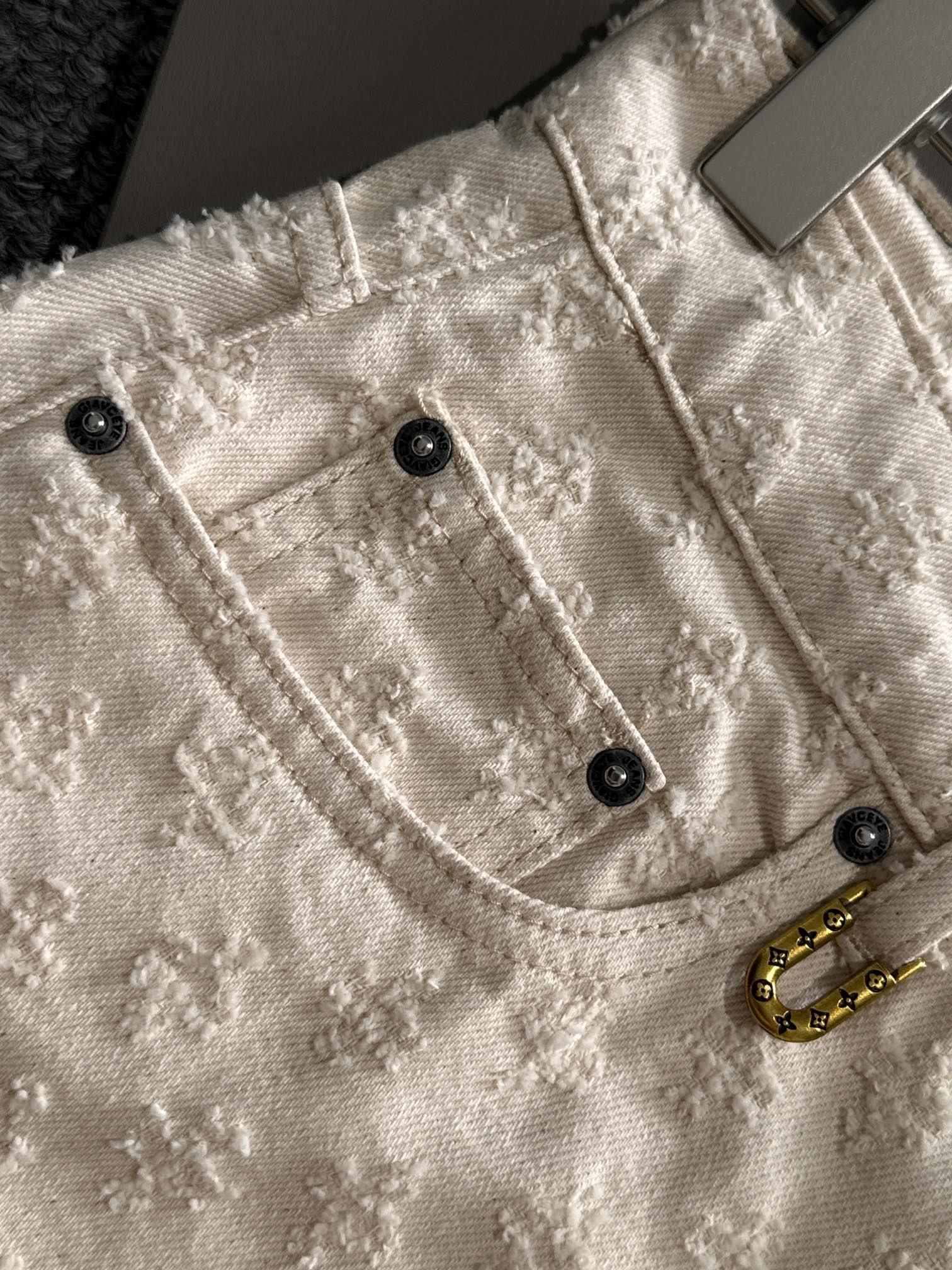 LuxluxHouse Best Quality Clothes Pants Louis Vuitton