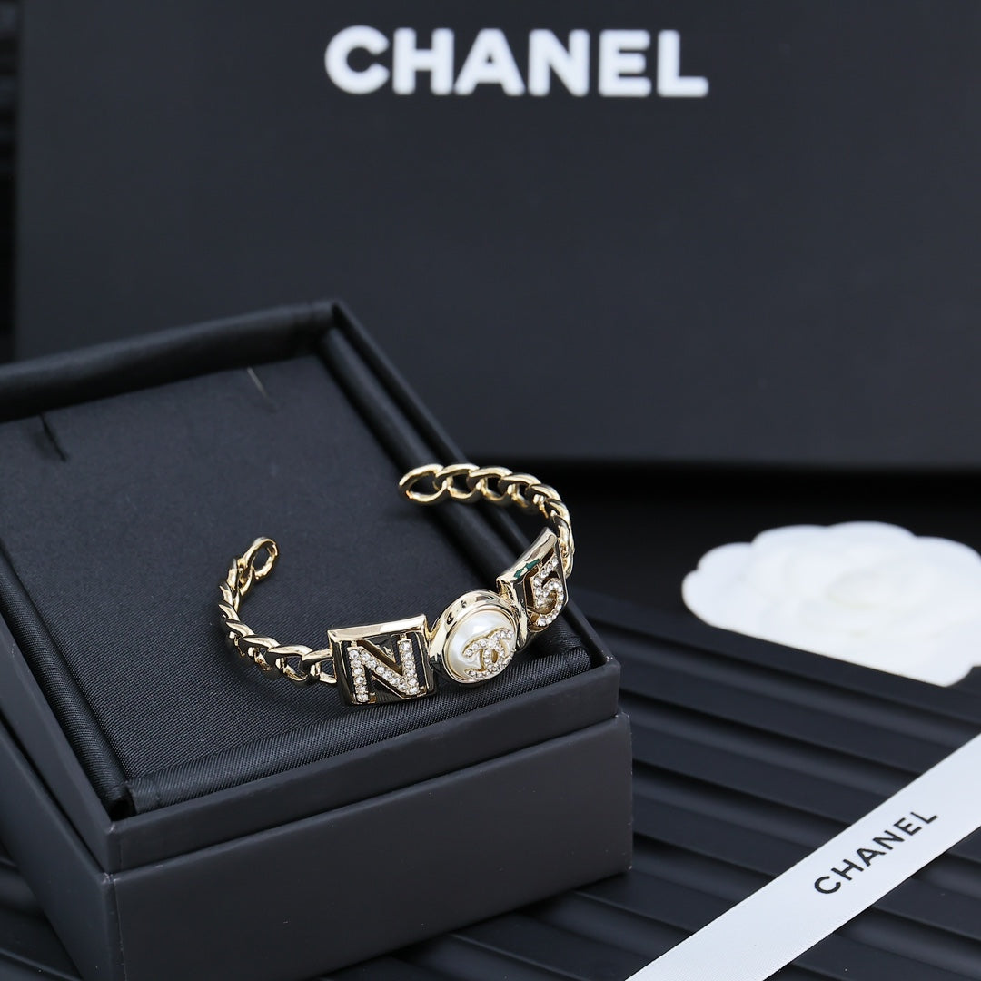 LuxluxHouse Best Quality Accessories Bracelet Bracelet Earrings Chanel Earrings