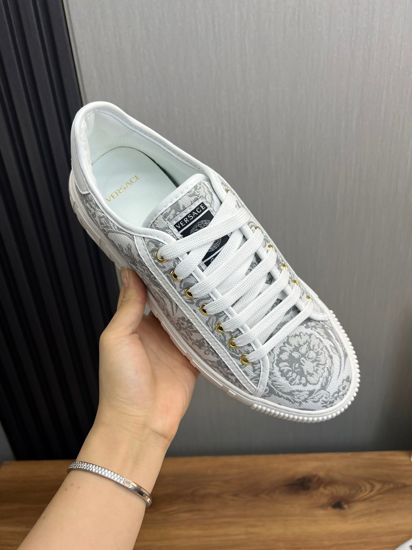 LuxluxHouse Best Quality Shoes Versace