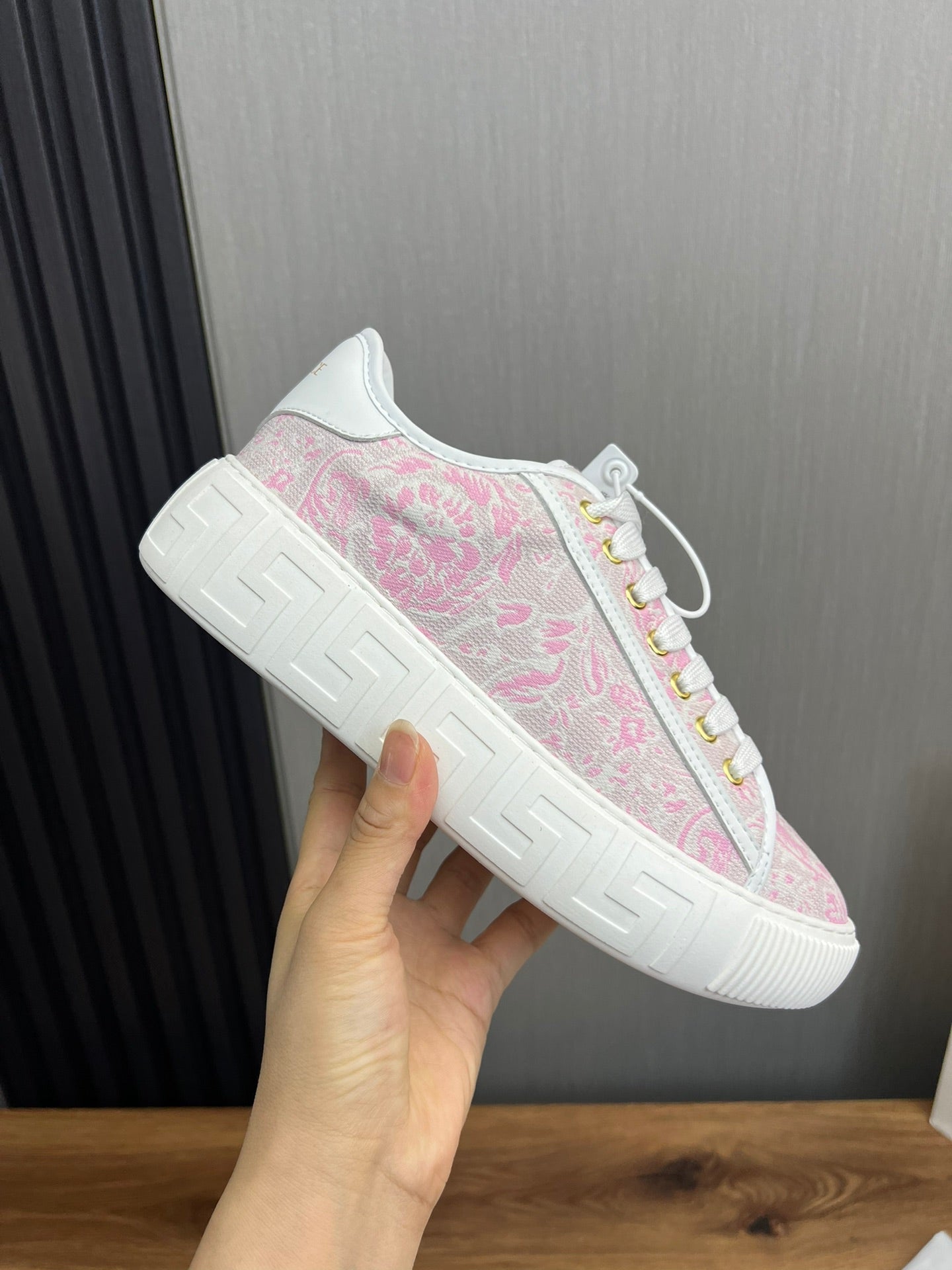 LuxluxHouse Best Quality Shoes Versace