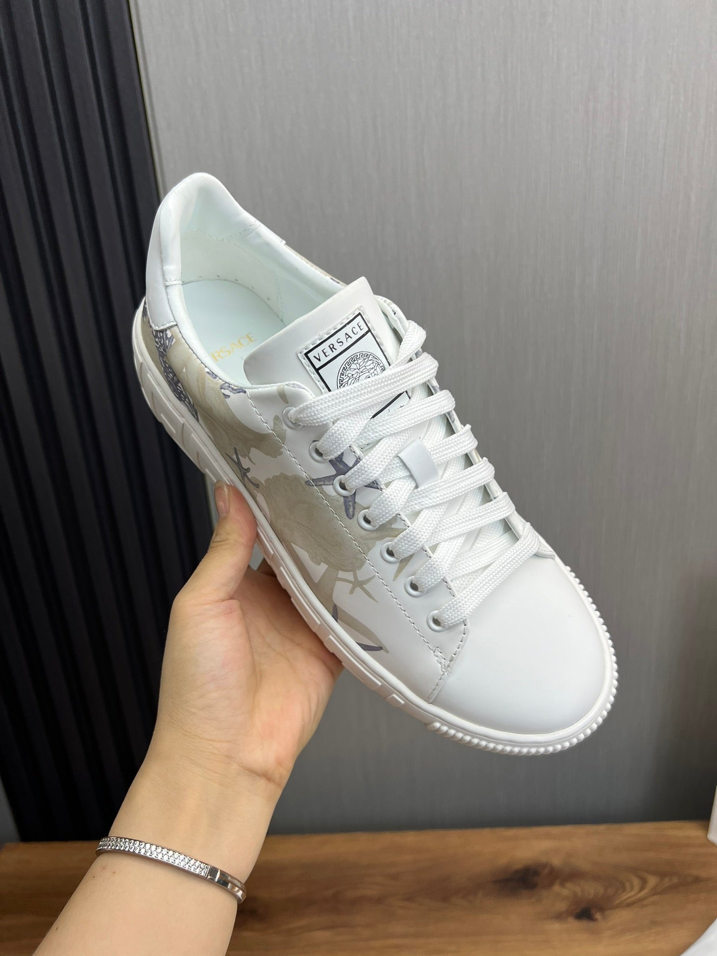 LuxluxHouse Best Quality Shoes Versace