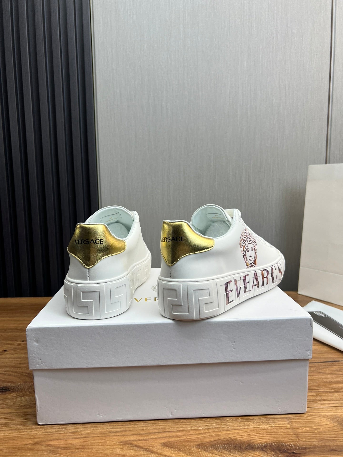 LuxluxHouse Best Quality Shoes Versace