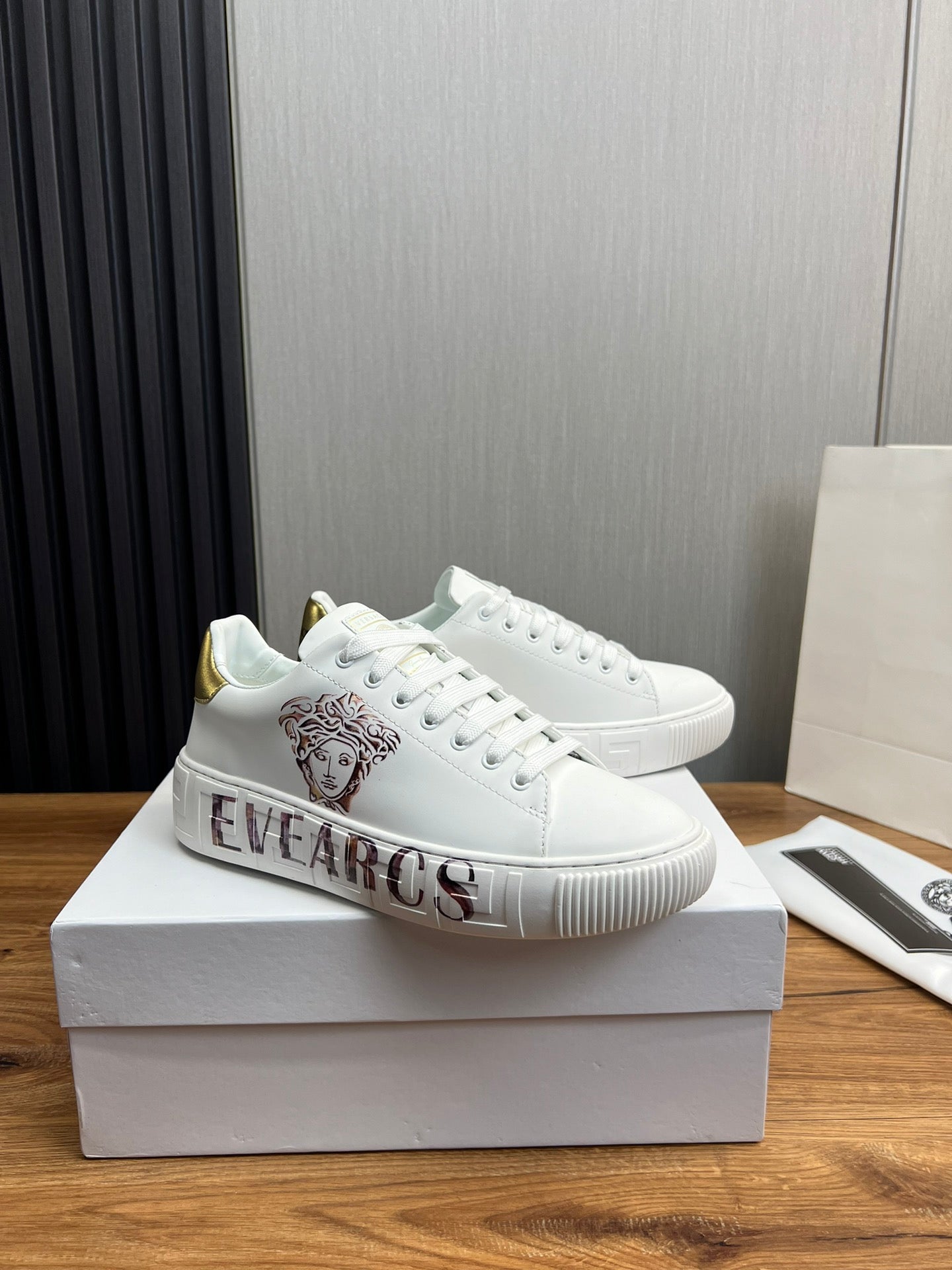 LuxluxHouse Best Quality Shoes Versace
