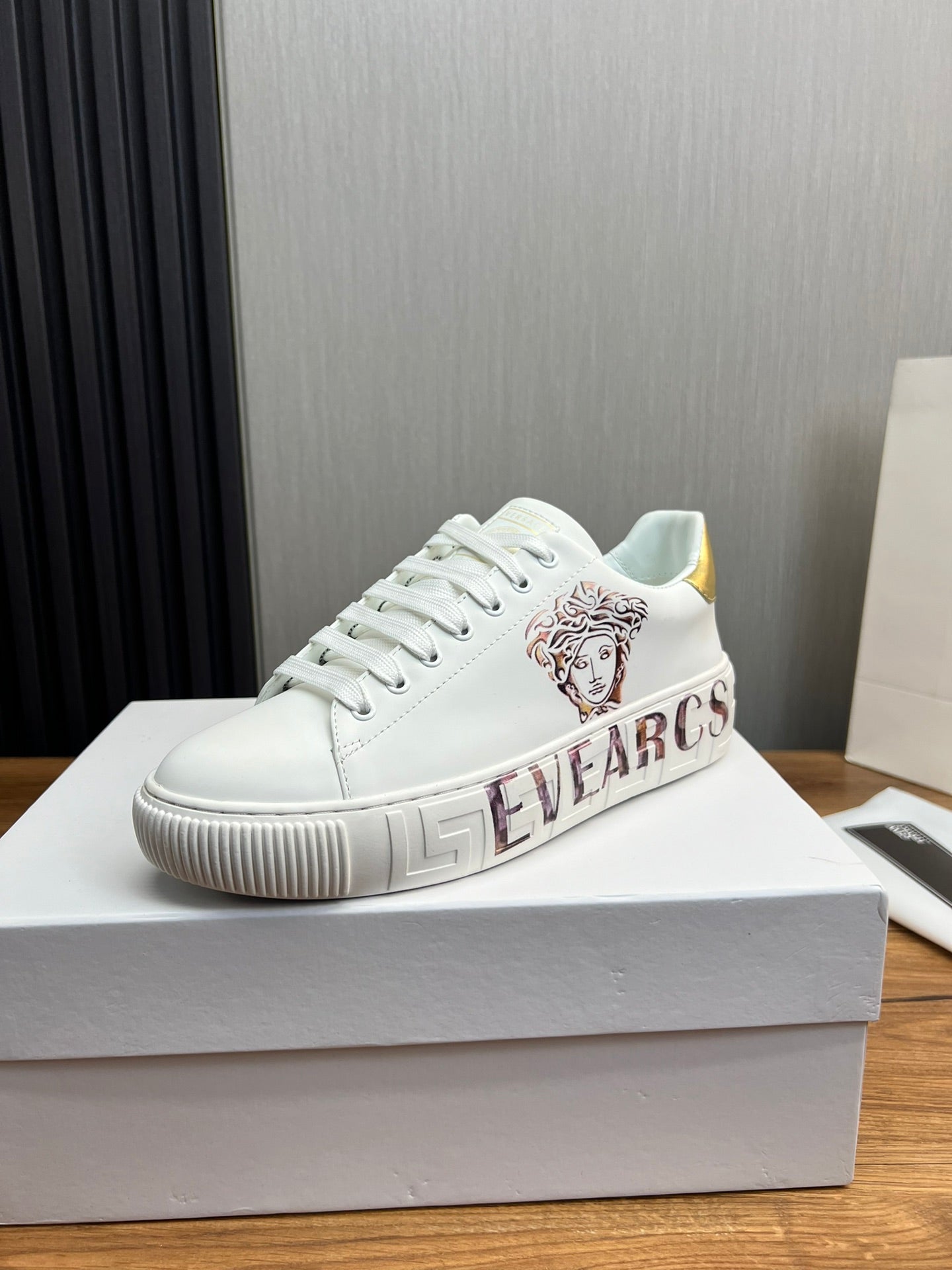 LuxluxHouse Best Quality Shoes Versace