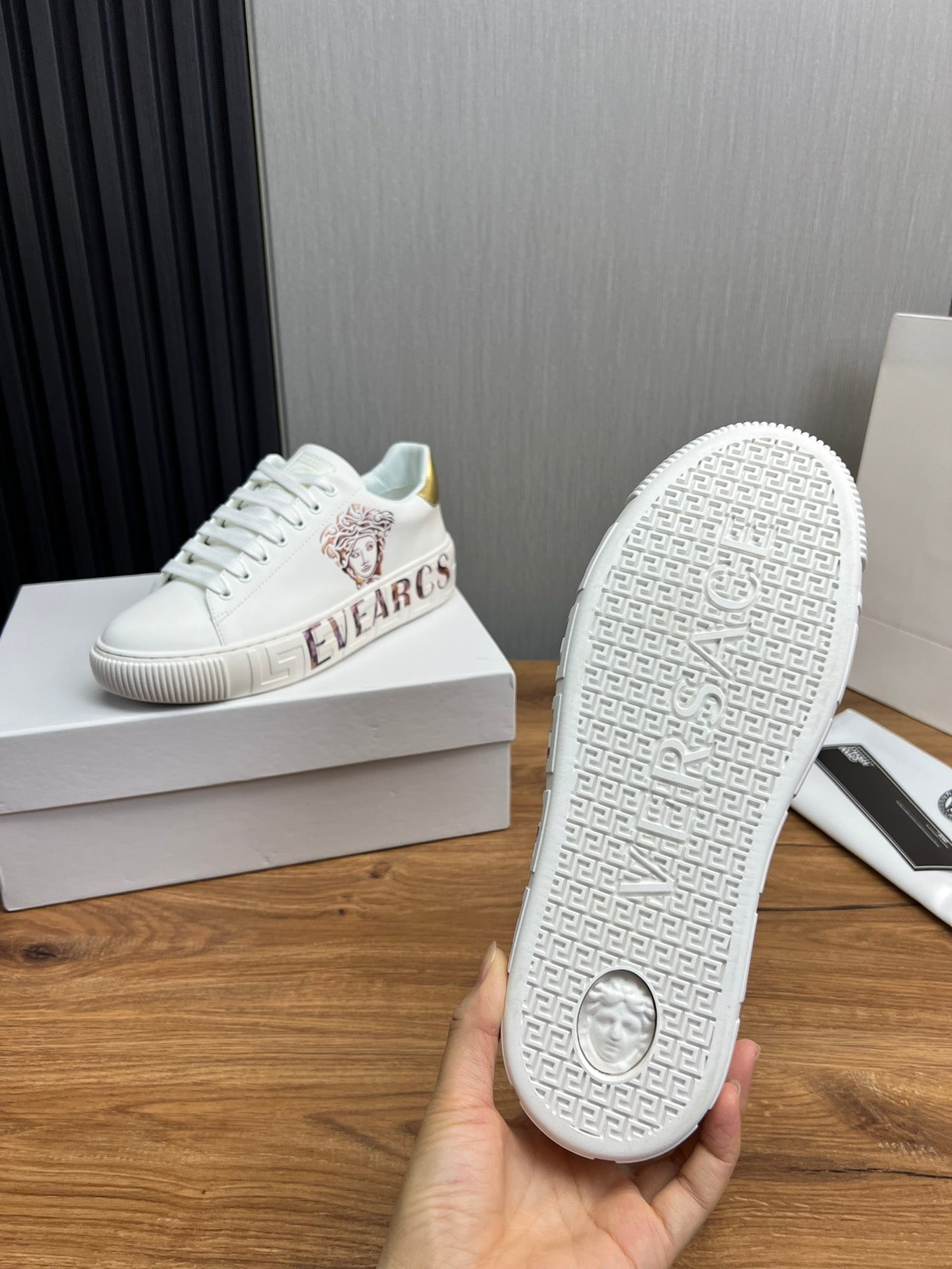 LuxluxHouse Best Quality Shoes Versace