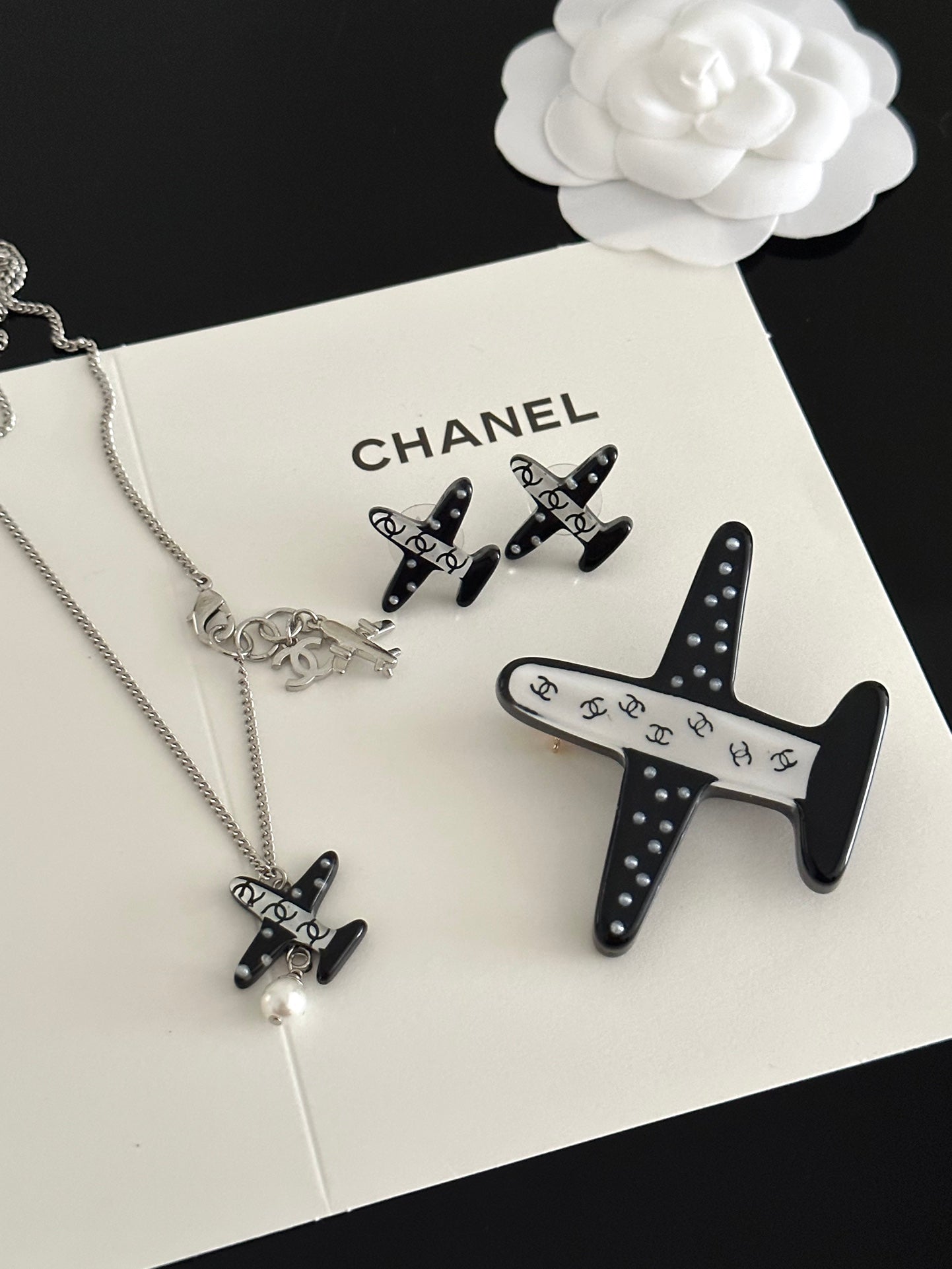 LuxluxHouse Low Price And High Quality Accessories Chanel