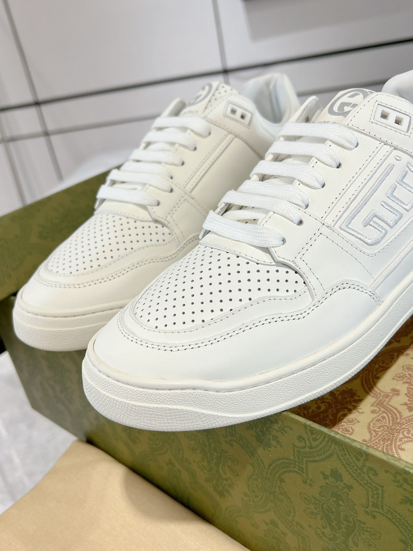 LuxluxHouse Best Quality Gucci Women Shoes