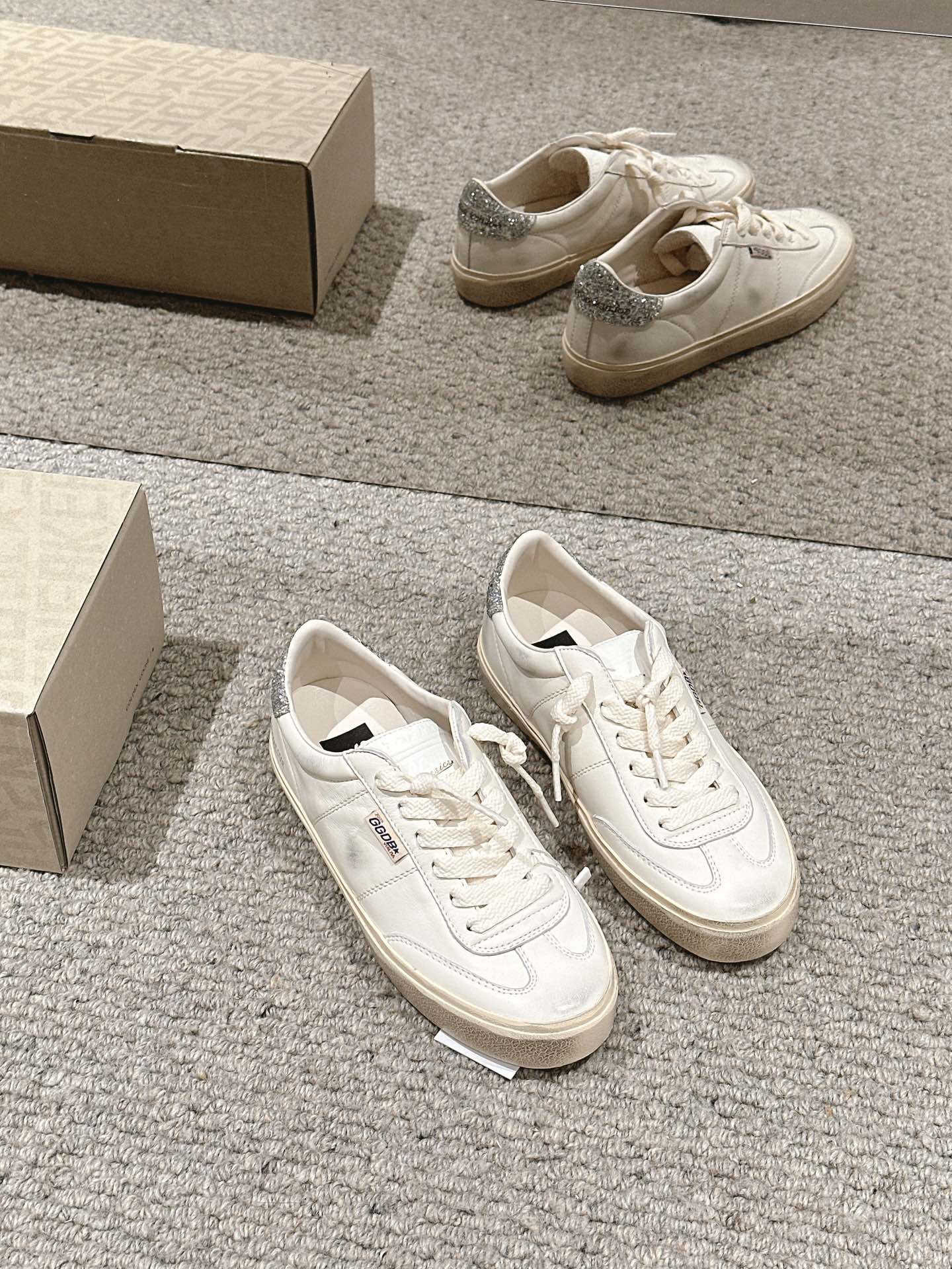 LuxluxHouse Best Quality Shoes Golden Goose