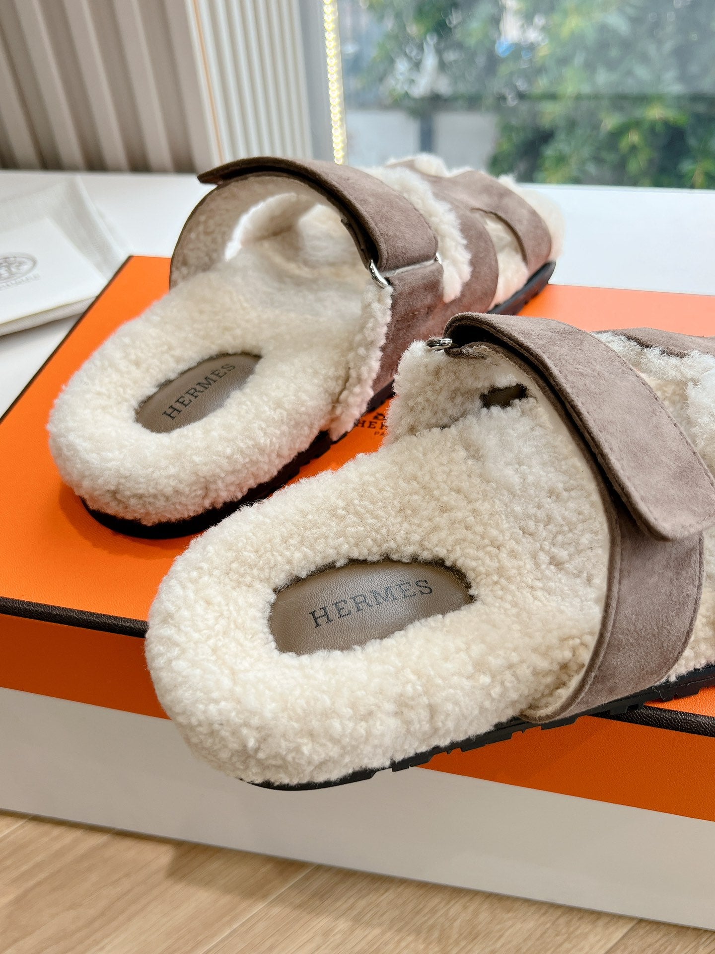 LuxluxHouse Best Quality Women Shoes Hermes
