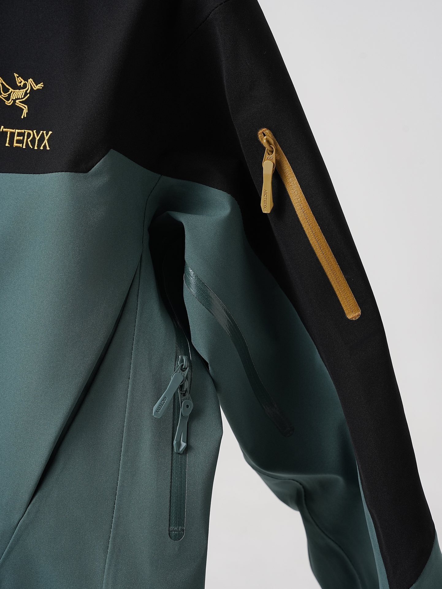LuxluxHouse Best Quality Clothes Coats & Jackets Arcteryx