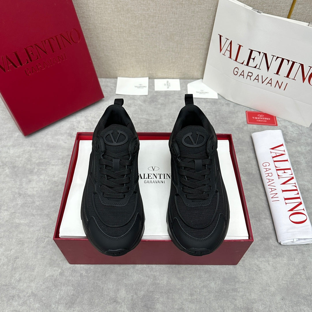 LuxluxHouse Best Quality Shoes Valentino