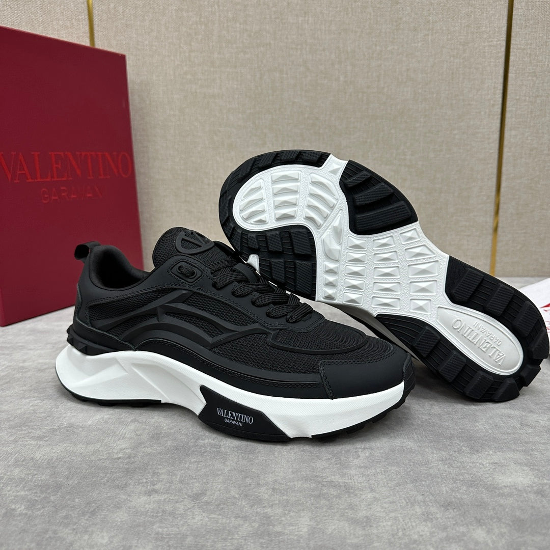 LuxluxHouse Best Quality Shoes Valentino