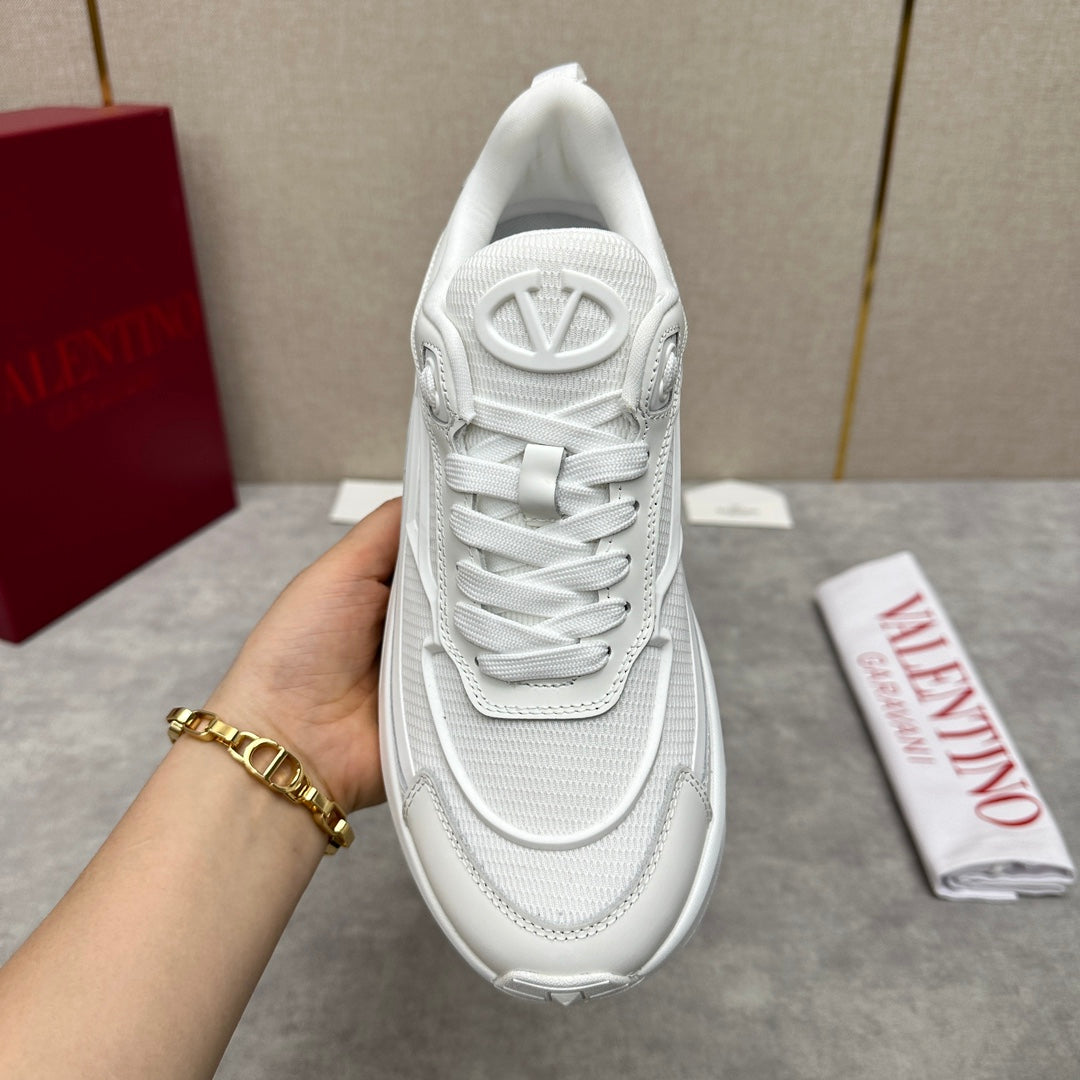 LuxluxHouse Best Quality Shoes Valentino