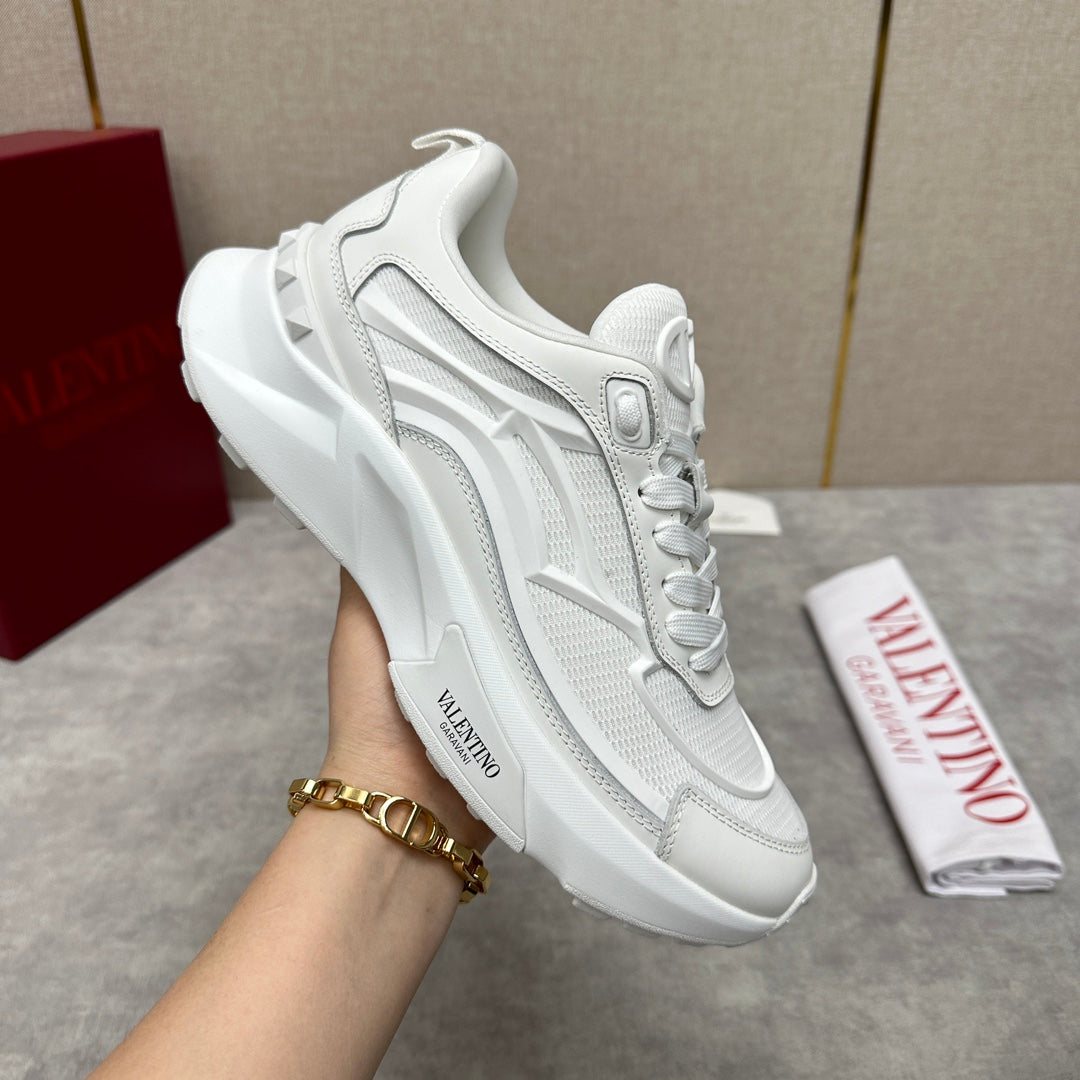LuxluxHouse Best Quality Shoes Valentino