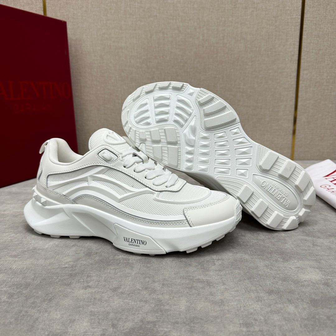 LuxluxHouse Best Quality Shoes Valentino