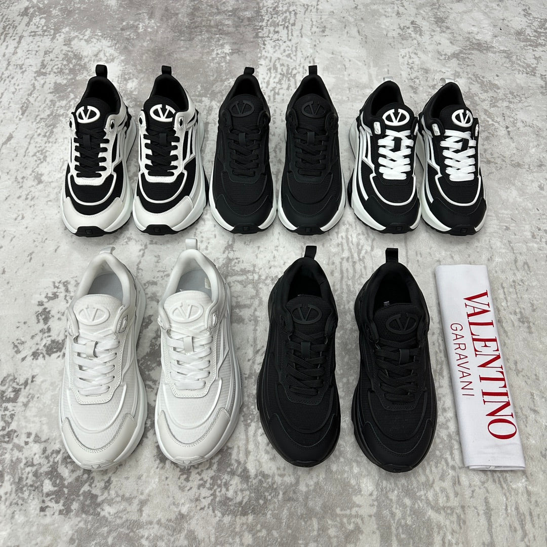 LuxluxHouse Best Quality Shoes Valentino