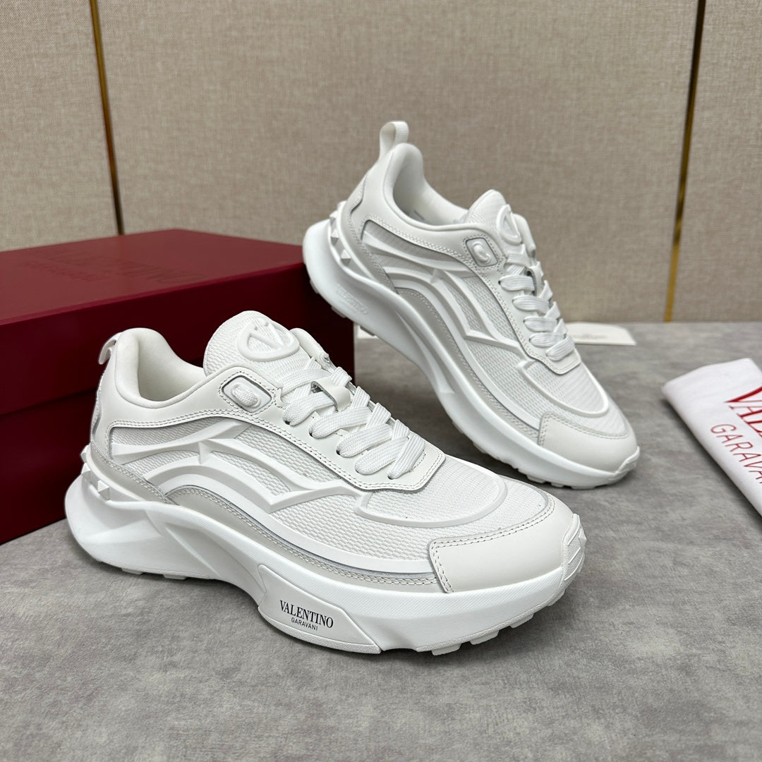 LuxluxHouse Best Quality Shoes Valentino