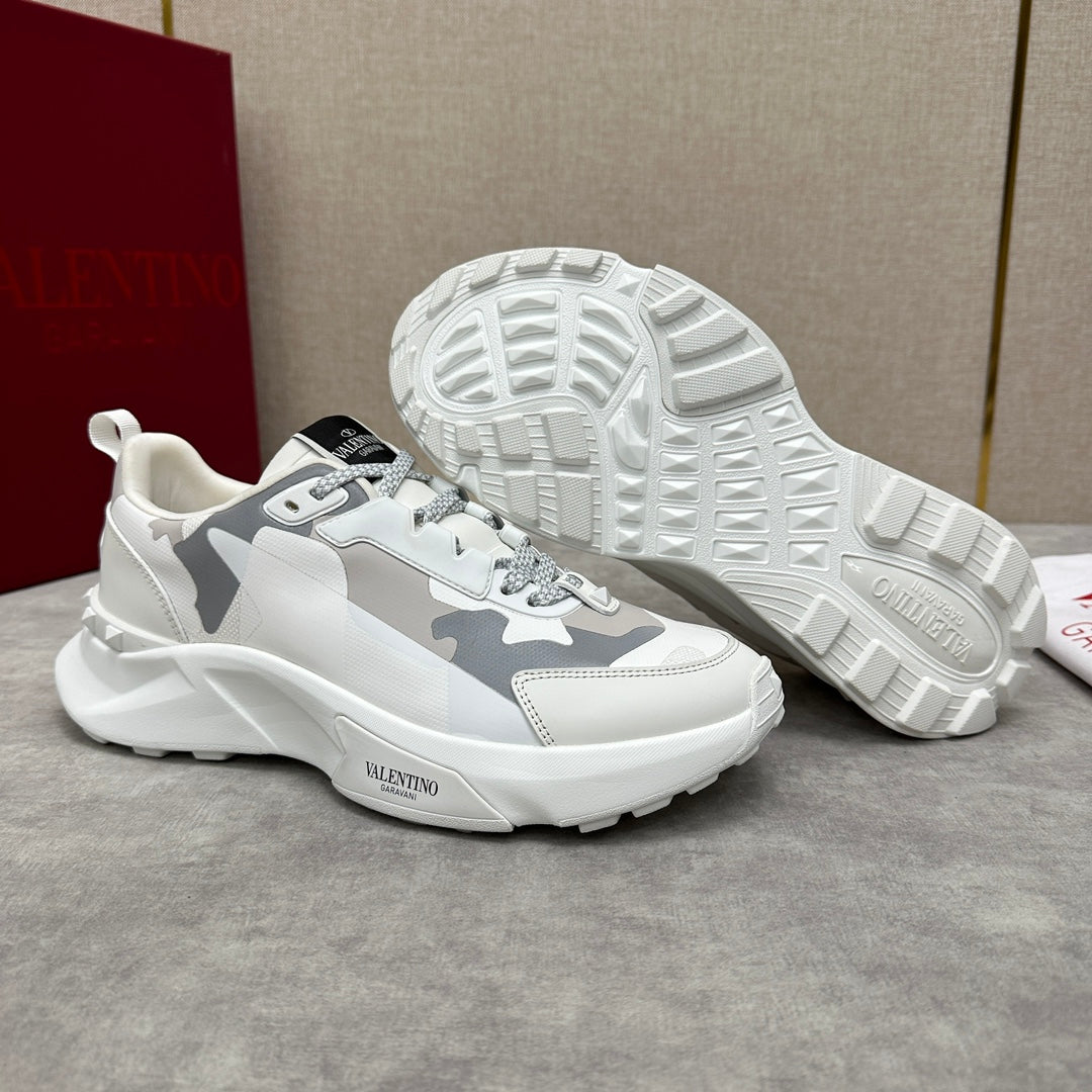 LuxluxHouse Best Quality Shoes Valentino