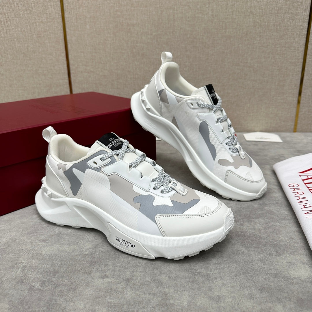 LuxluxHouse Best Quality Shoes Valentino