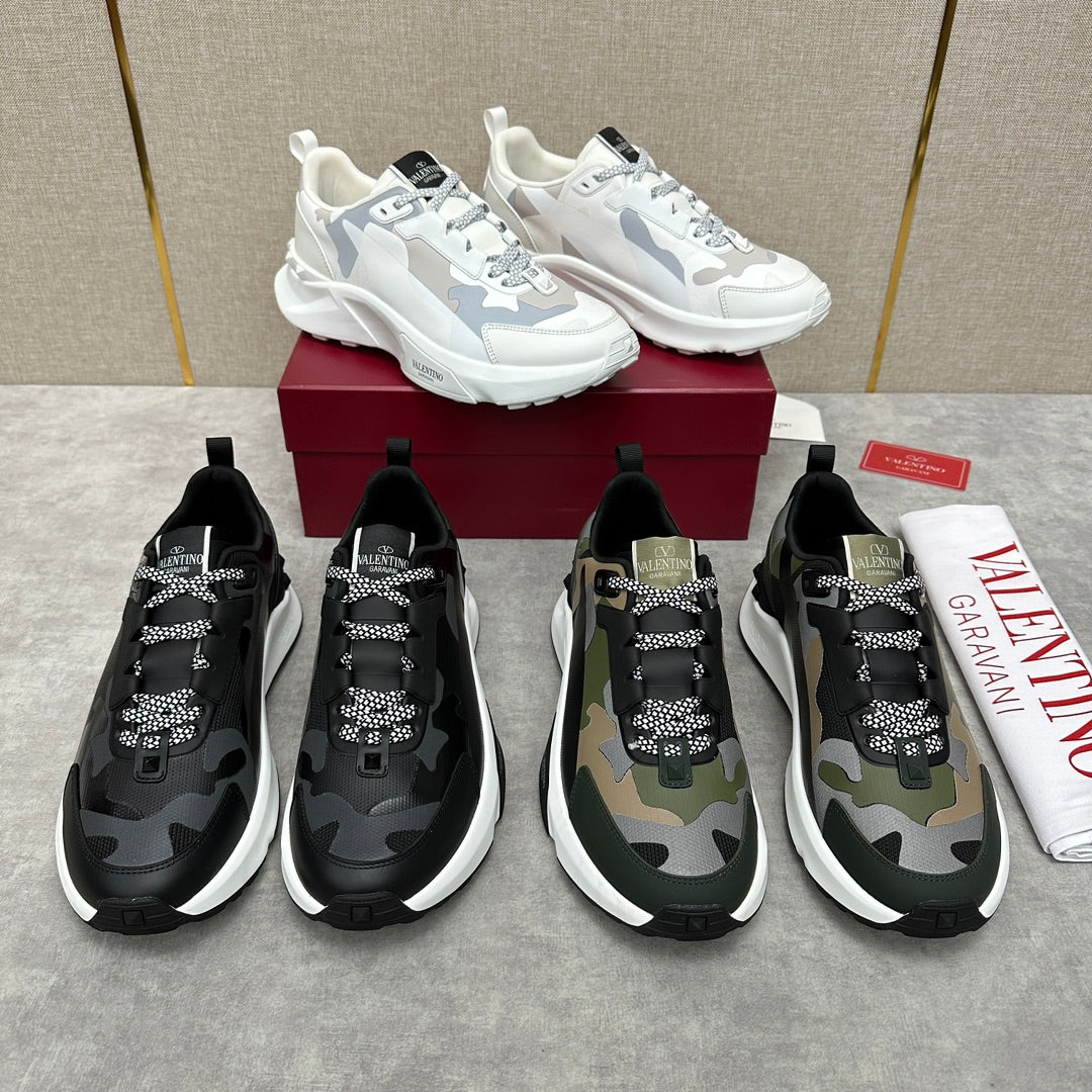 LuxluxHouse Best Quality Shoes Valentino