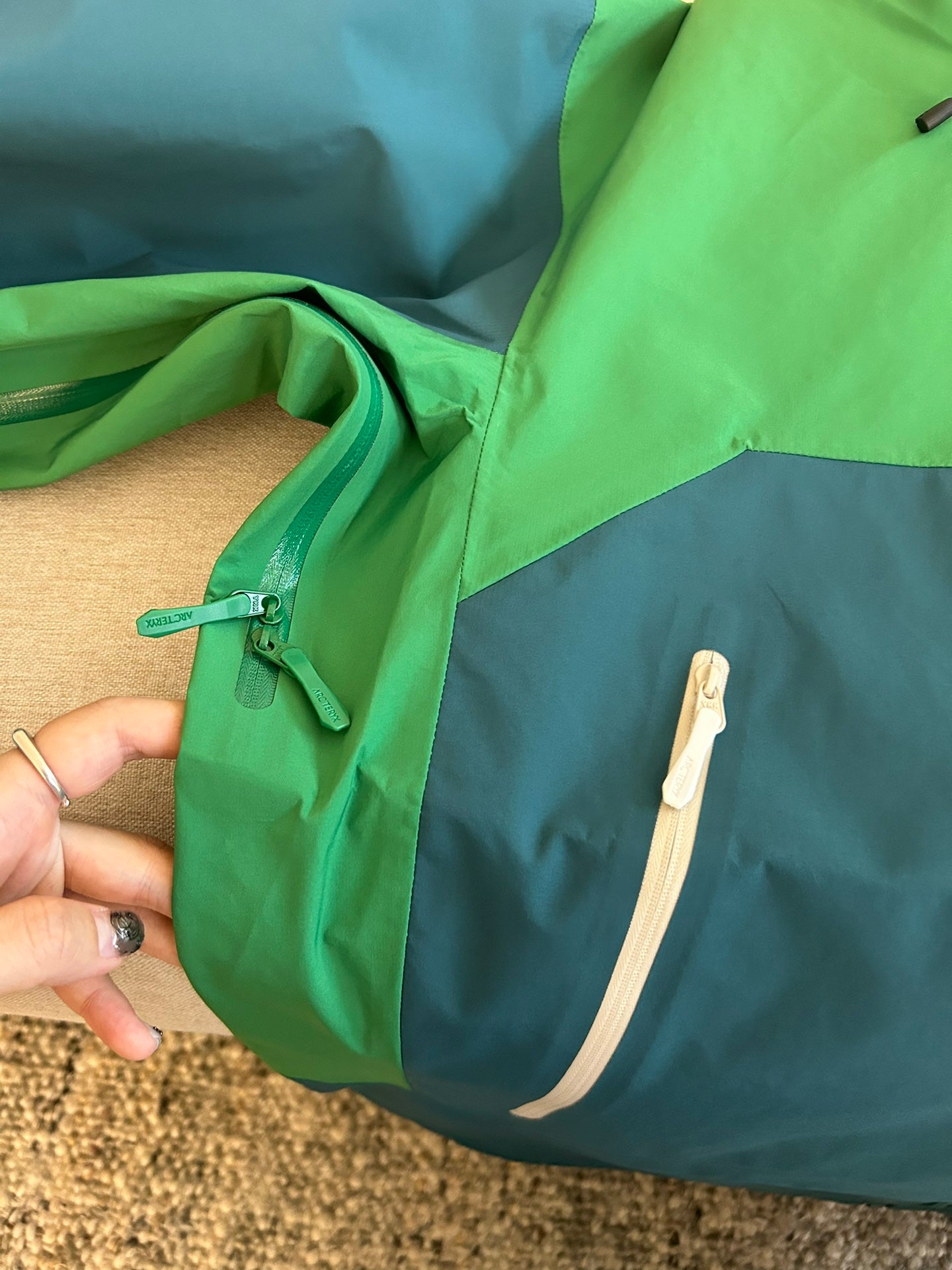 LuxluxHouse Best Quality Clothes Coats & Jackets Arcteryx