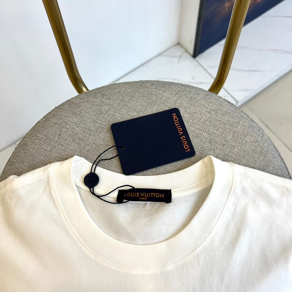 LuxluxHouse Best Quality Clothes T-shirt Louis Vuitton