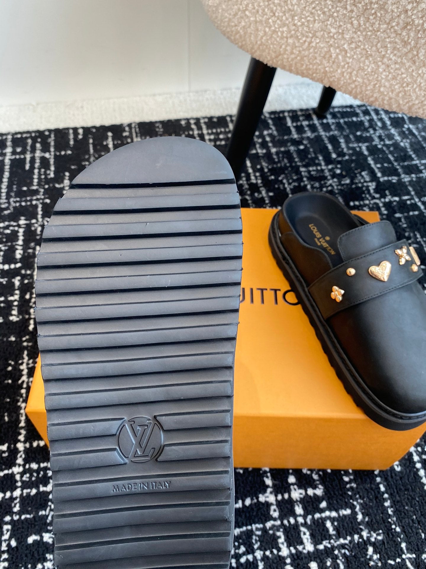 LuxluxHouse Best Quality Sandals Louis Vuitton