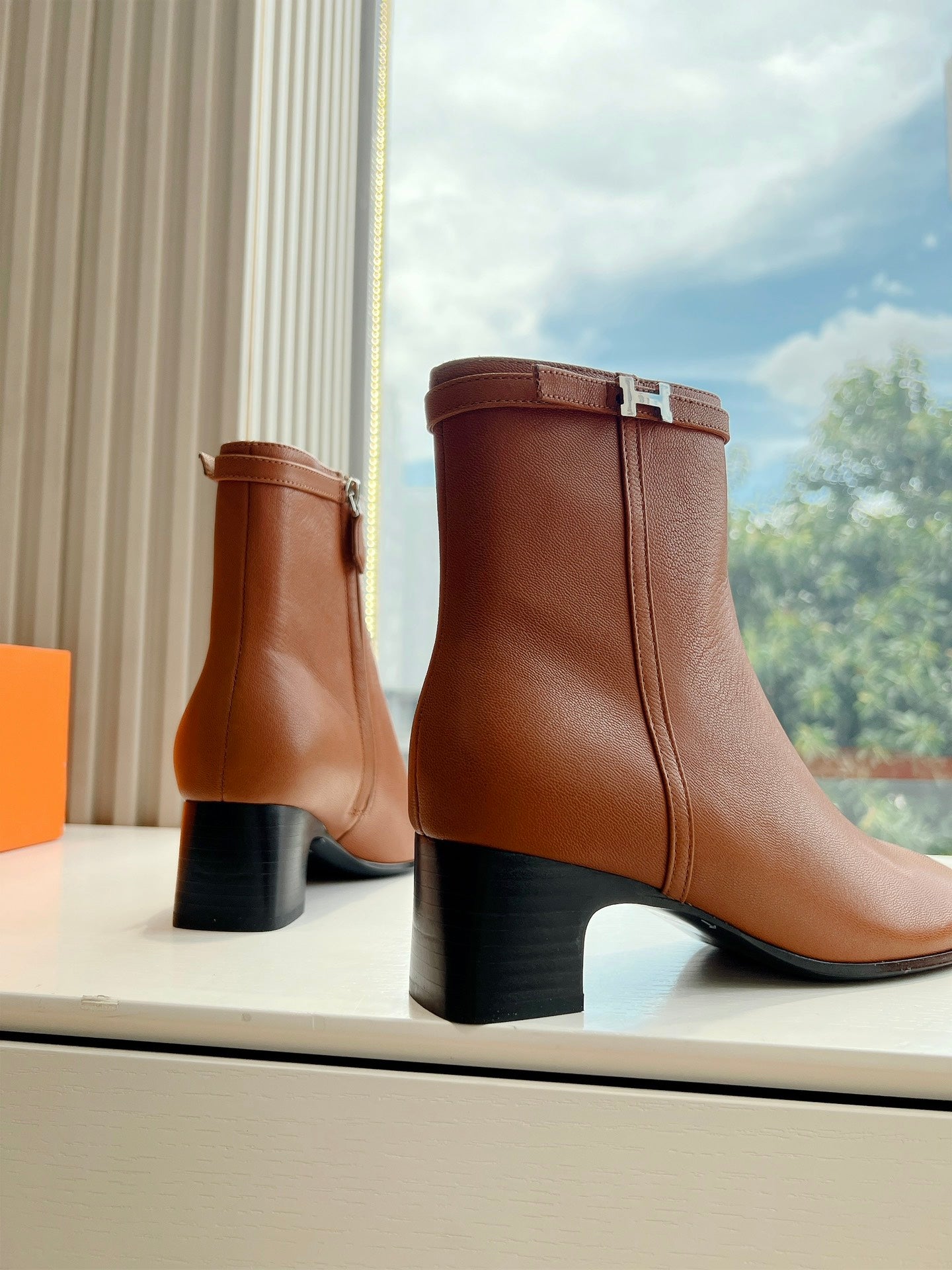 LuxluxHouse Best Quality Women Shoes Hermes