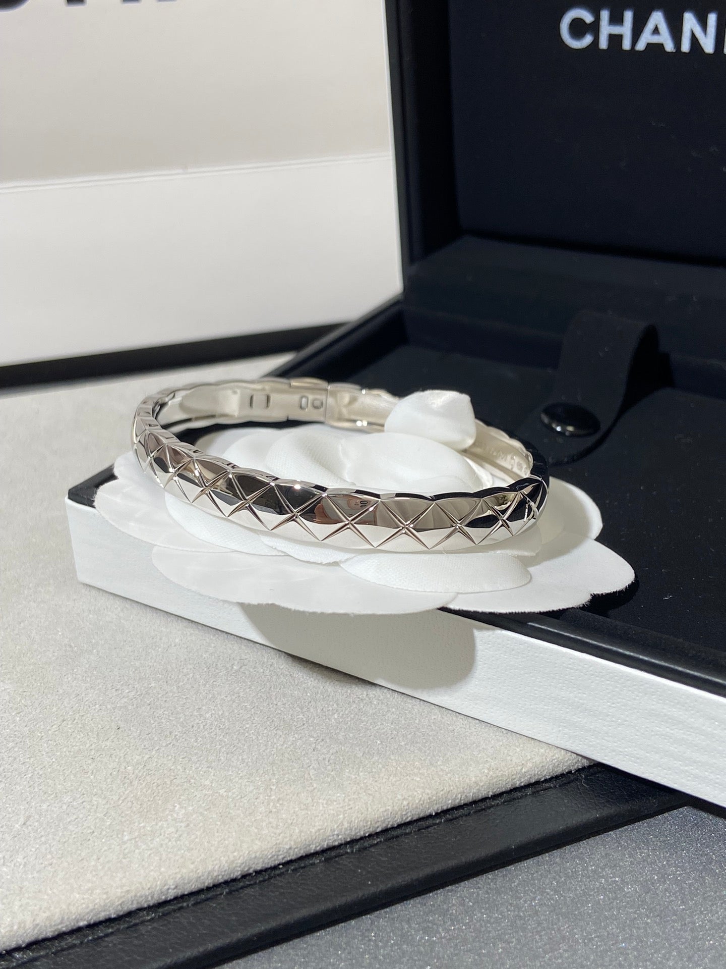 LuxluxHouse Best Quality Accessories Chanel