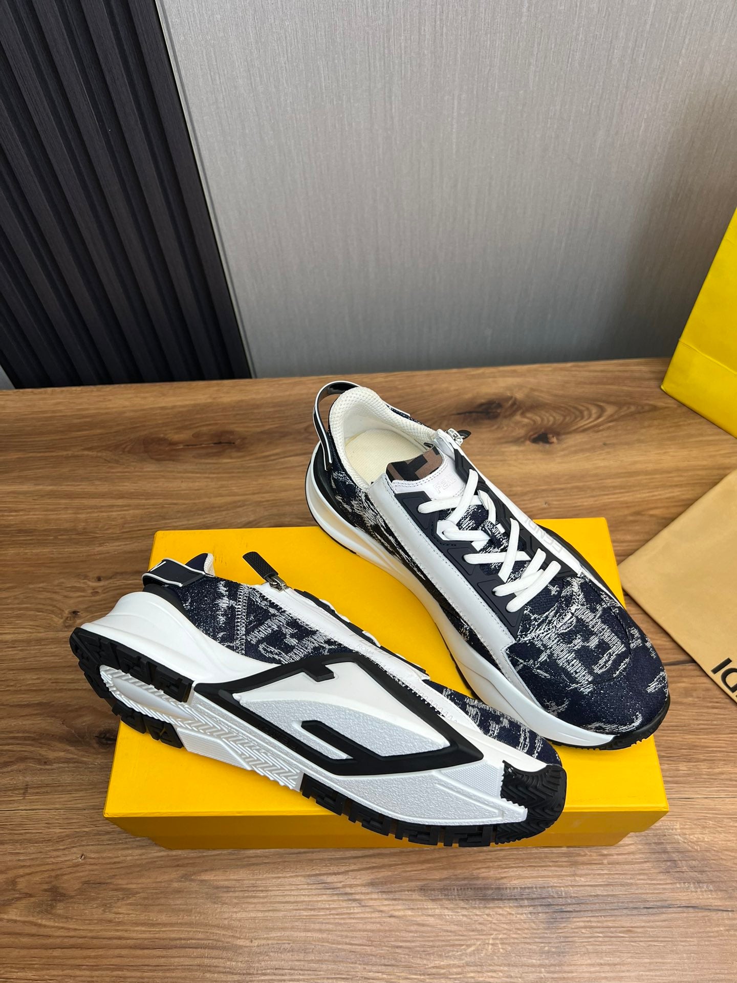 LuxluxHouse Best Quality Shoes Fendi