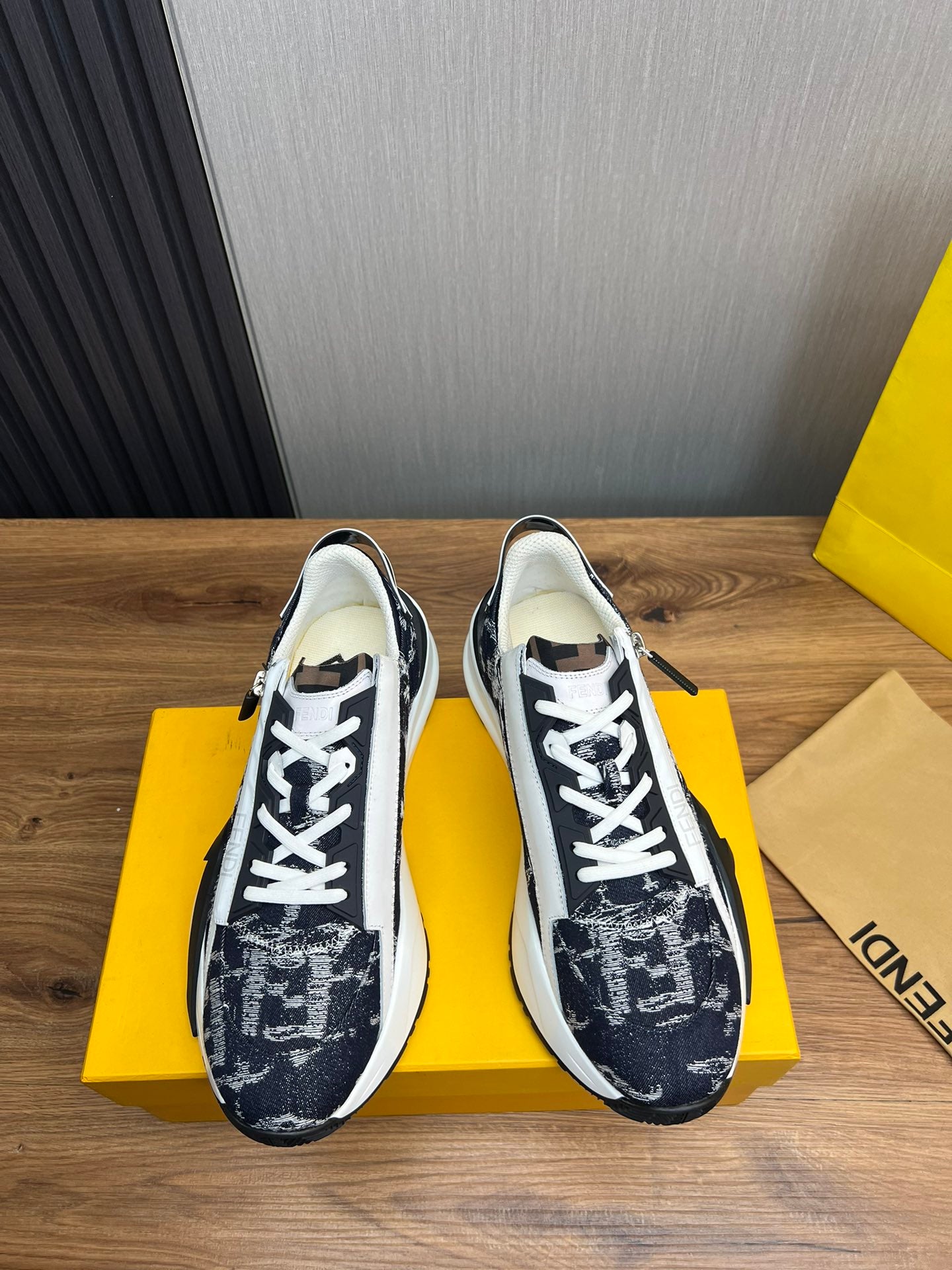 LuxluxHouse Best Quality Shoes Fendi