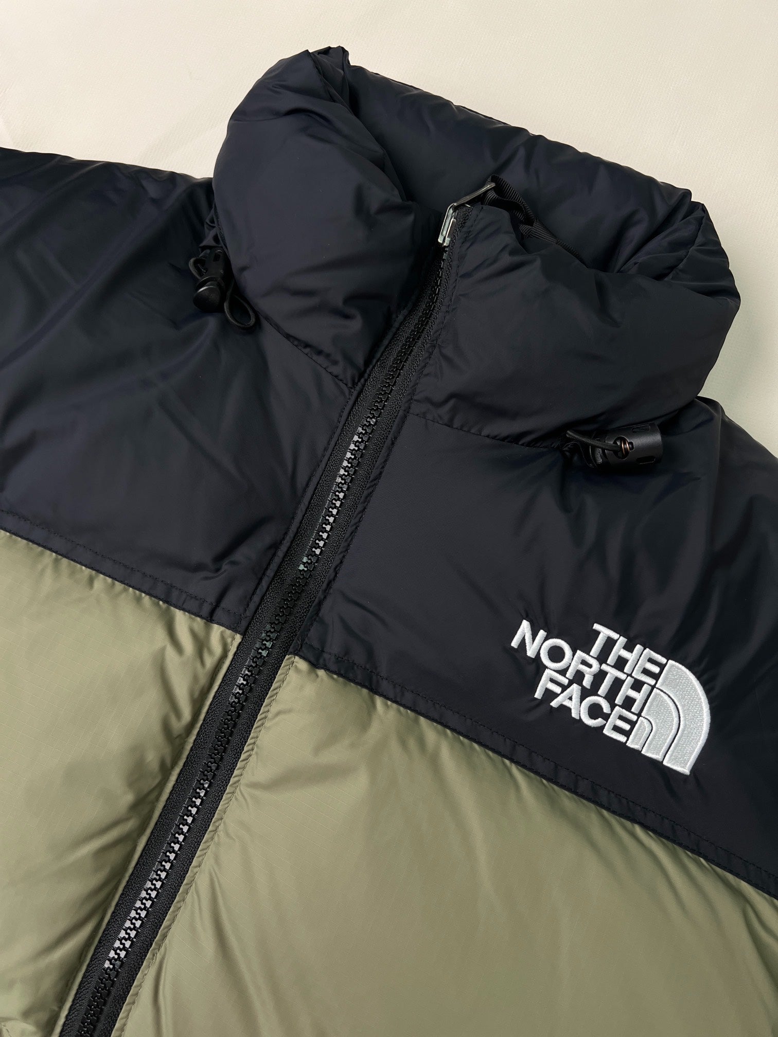 LuxluxHouse Best Quality Clothes The North Face & MLB Coats & Jackets