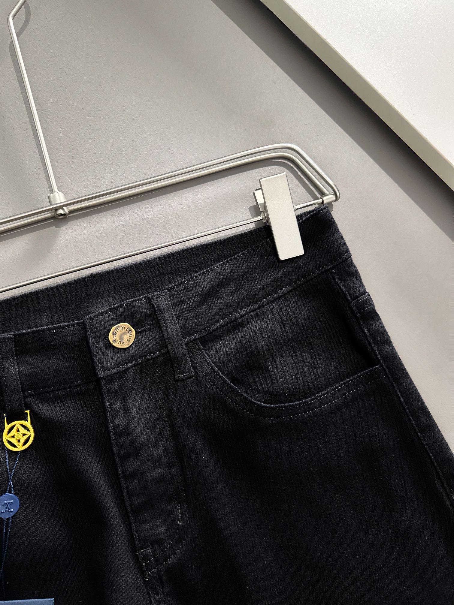 LuxluxHouse Best Quality Clothes Pants Louis Vuitton