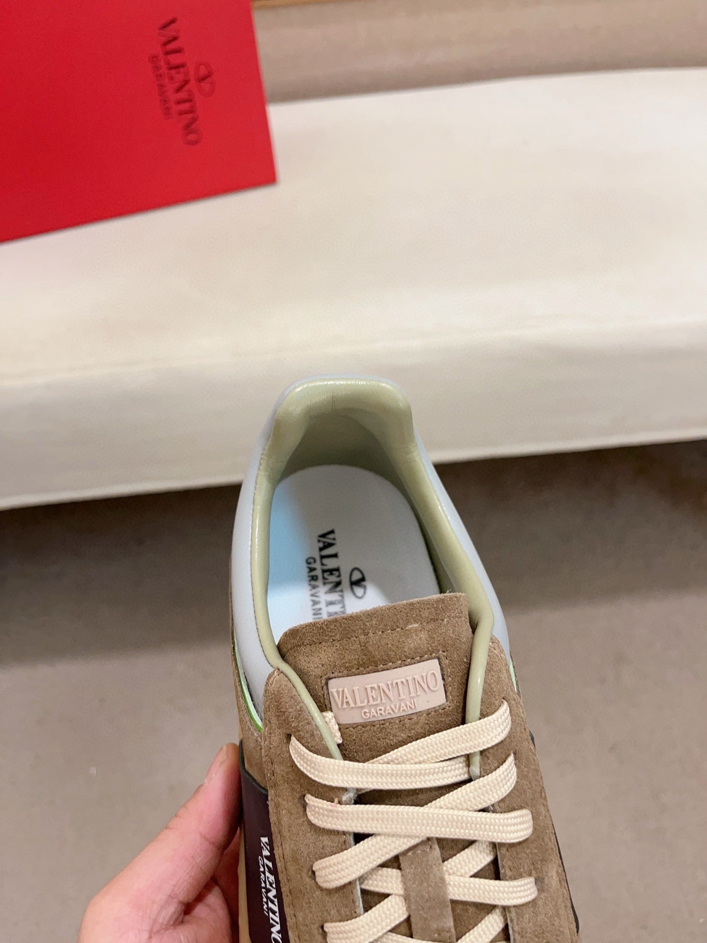 LuxluxHouse Best Quality Shoes Valentino