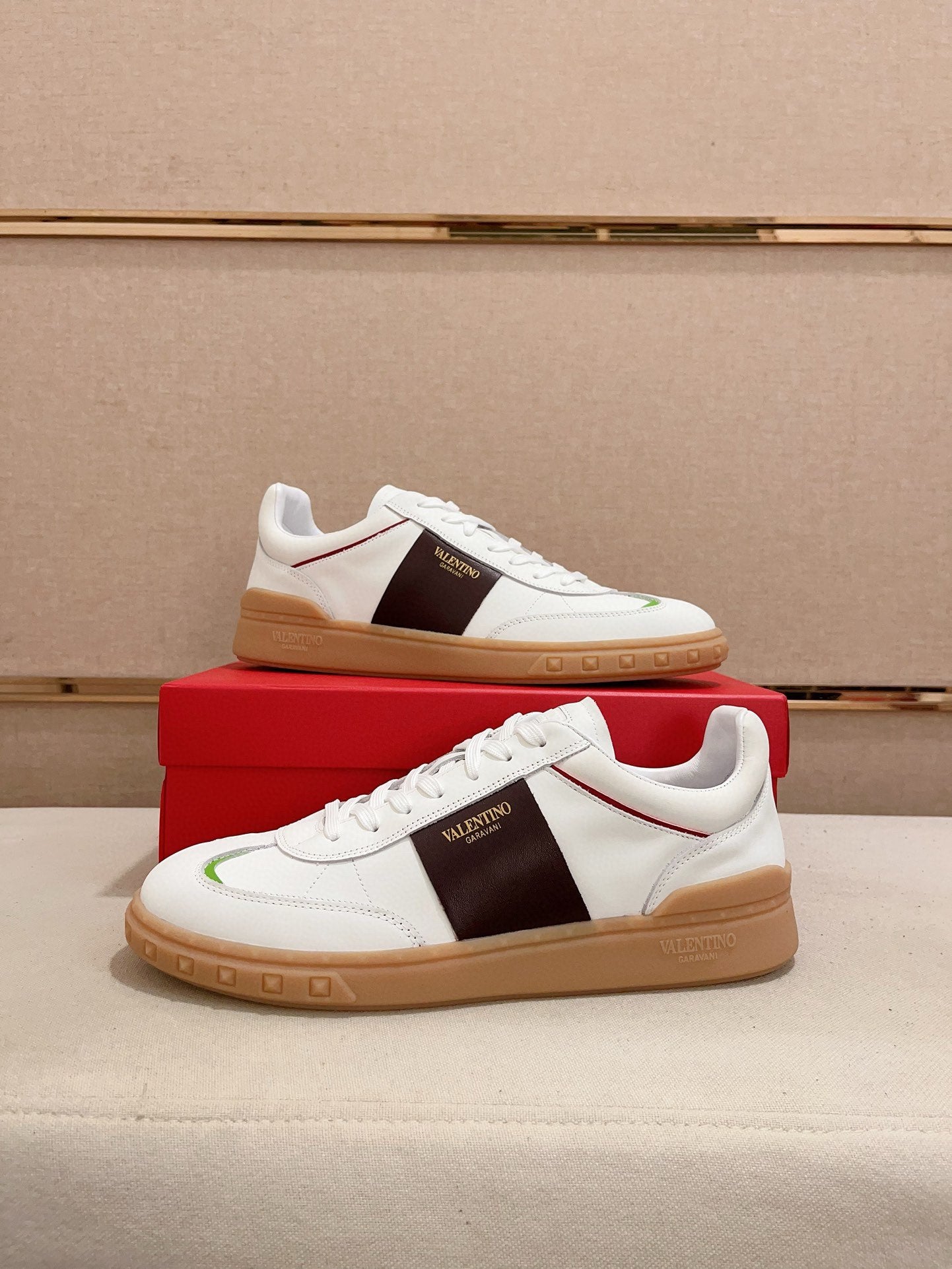 LuxluxHouse Best Quality Shoes Valentino