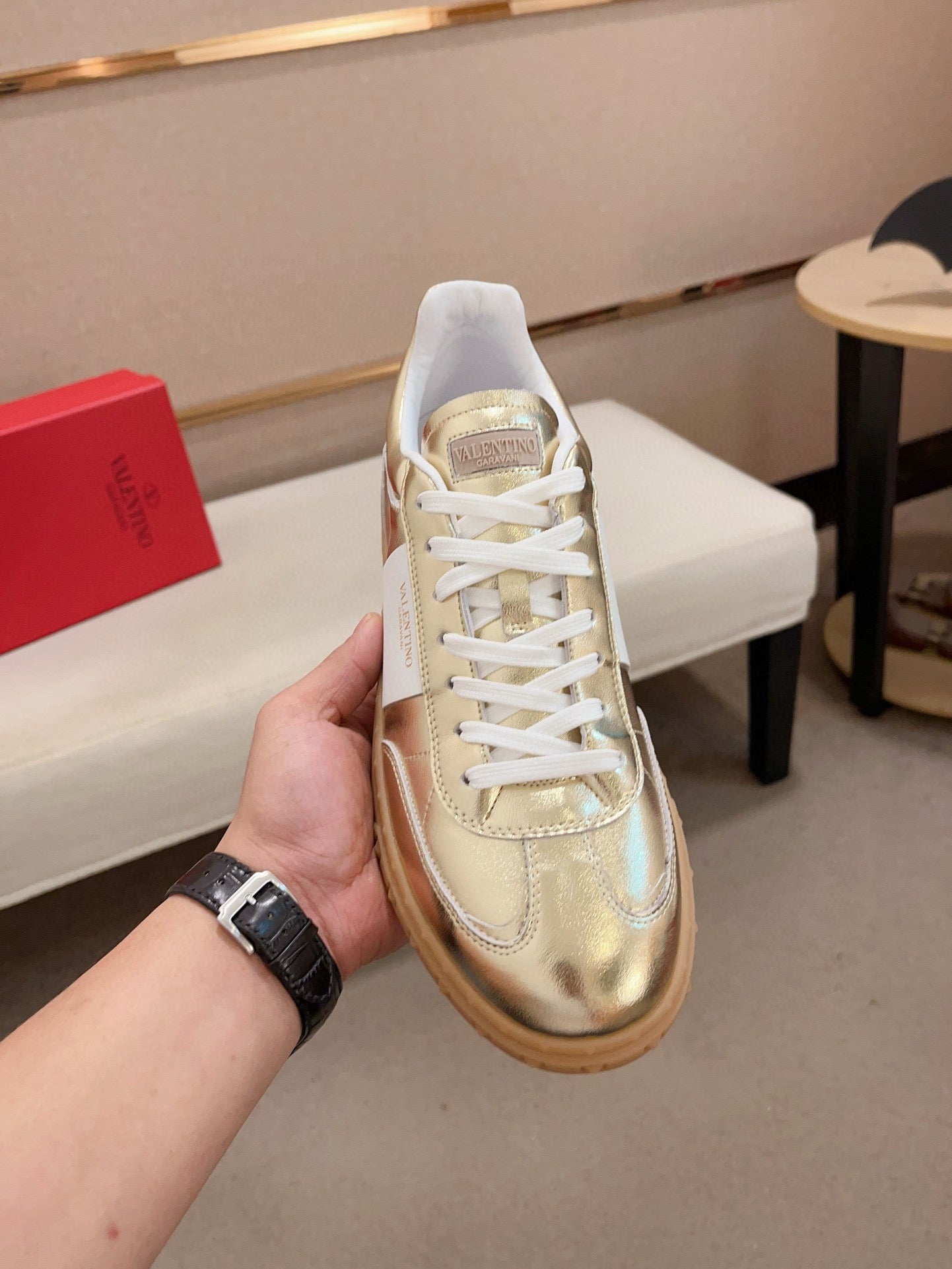 LuxluxHouse Best Quality Shoes Valentino
