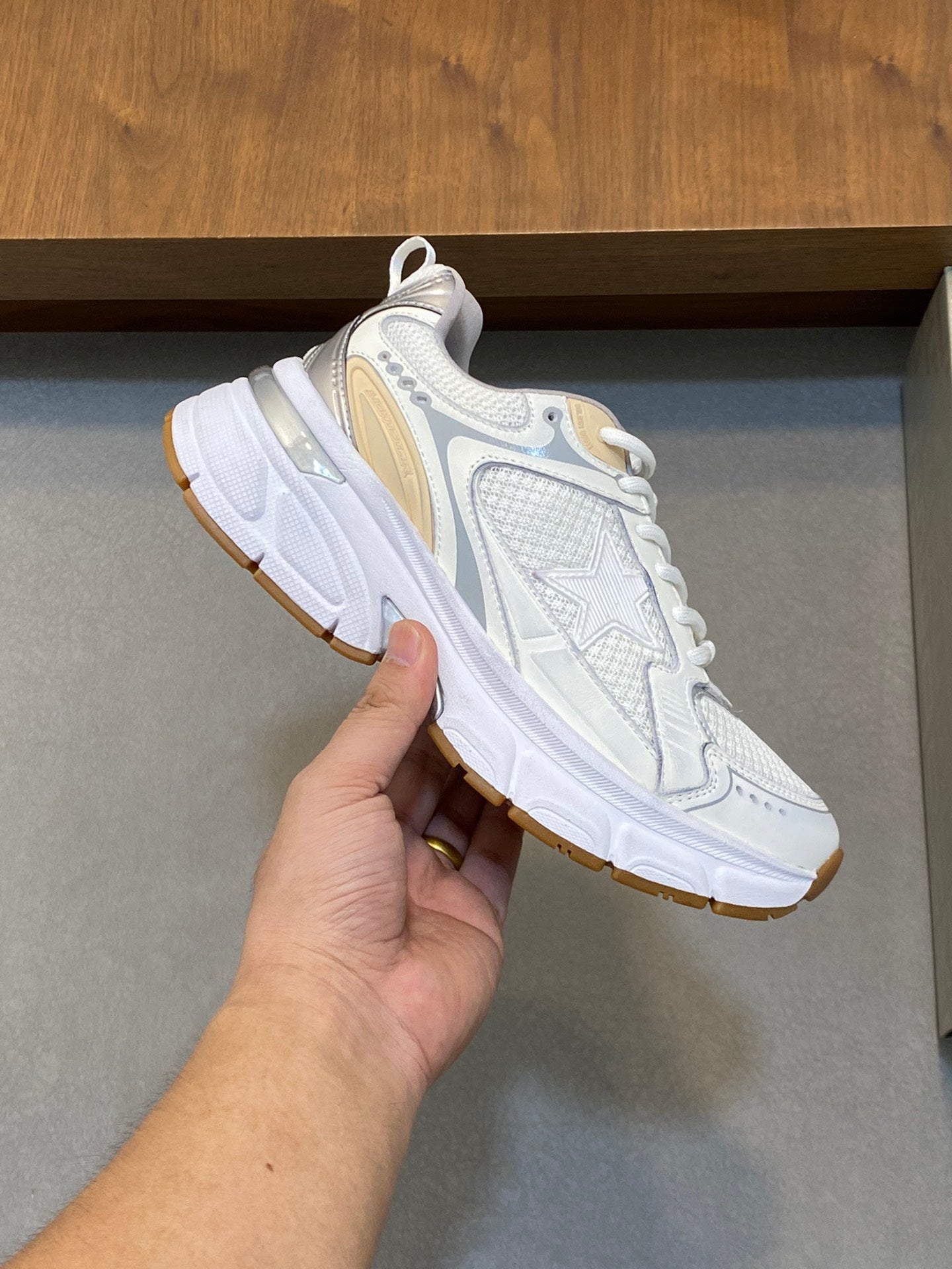 LuxluxHouse Best Quality Shoes Golden Goose