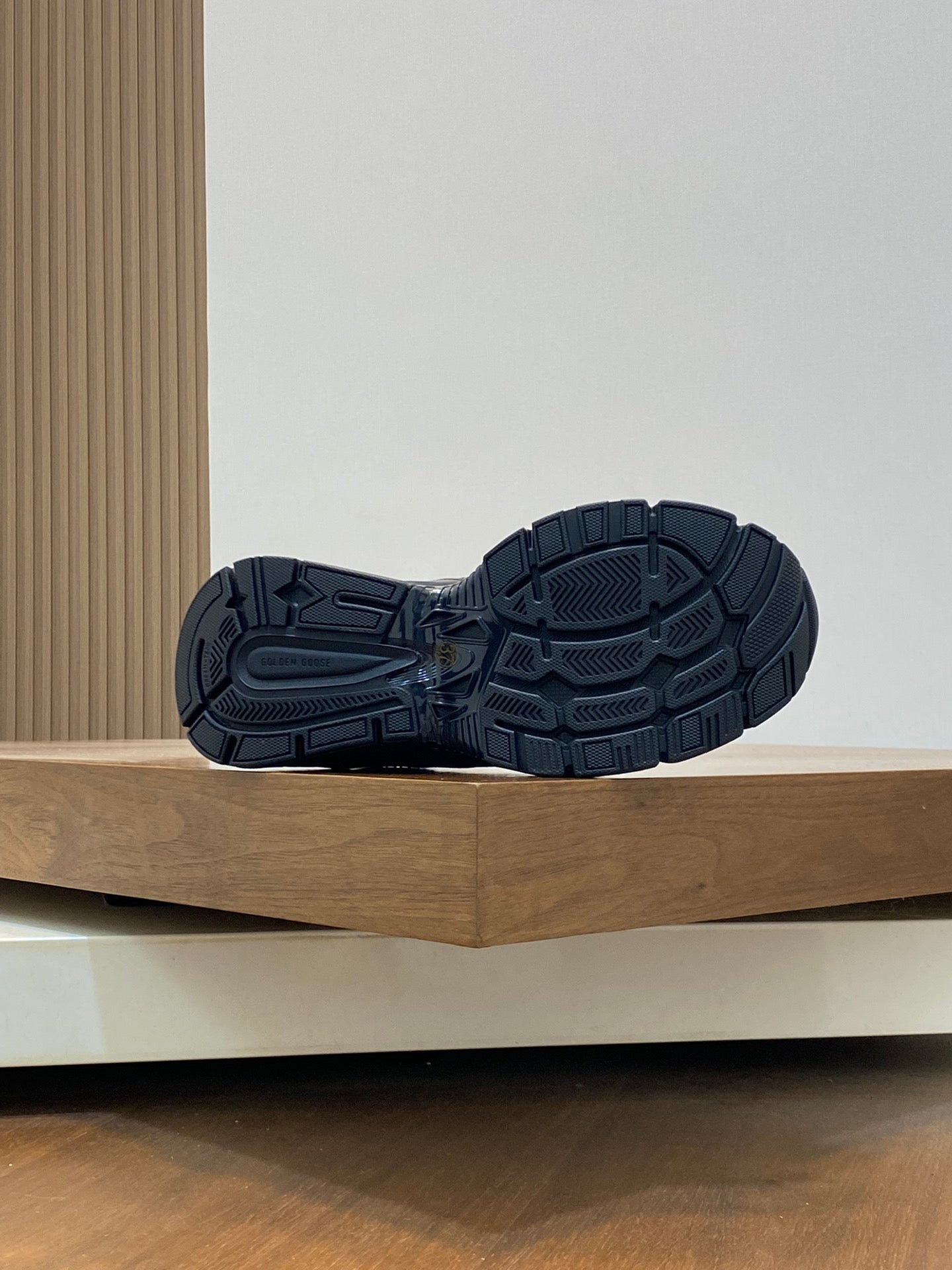 LuxluxHouse Best Quality Shoes Golden Goose
