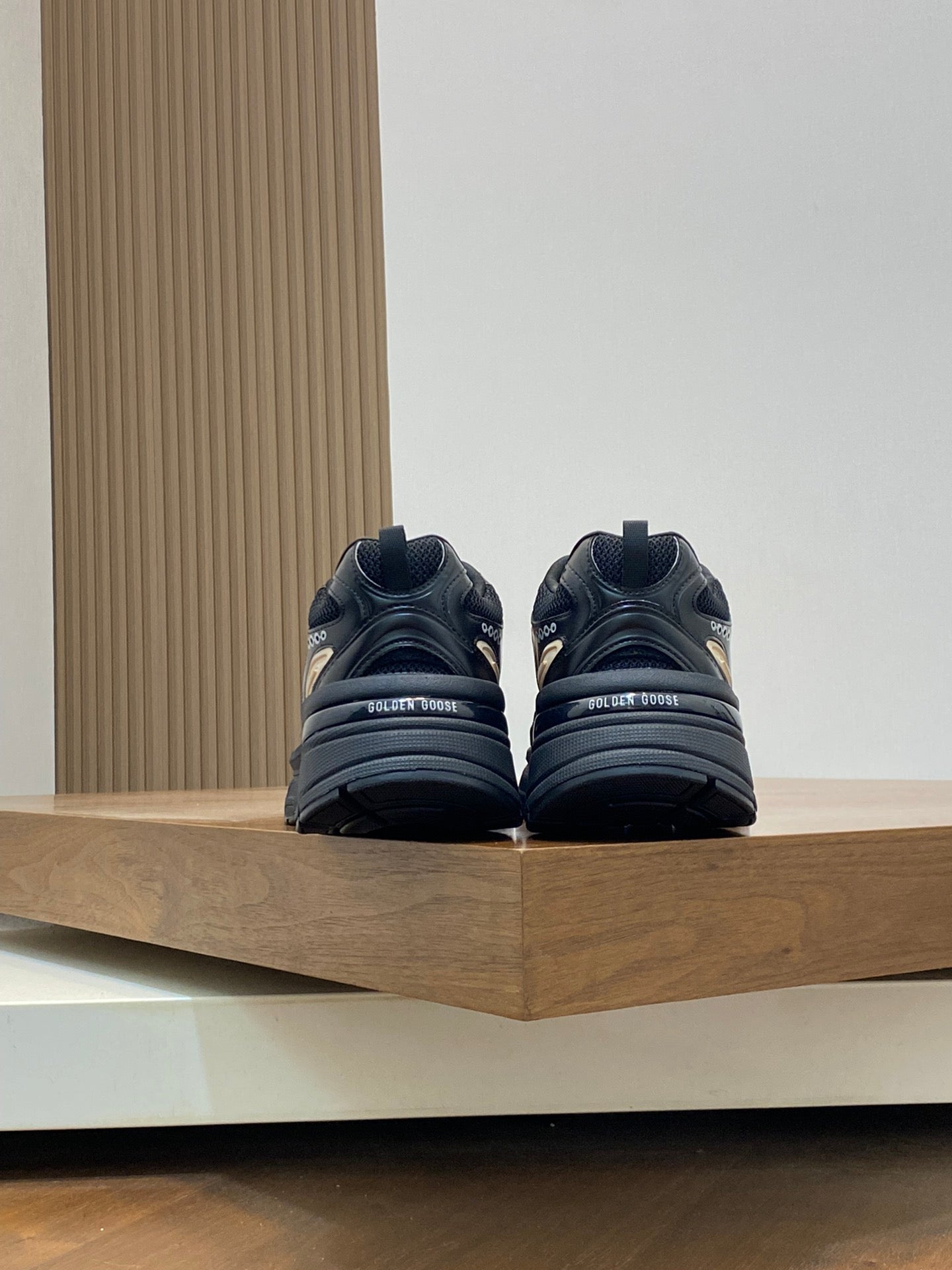 LuxluxHouse Best Quality Shoes Golden Goose