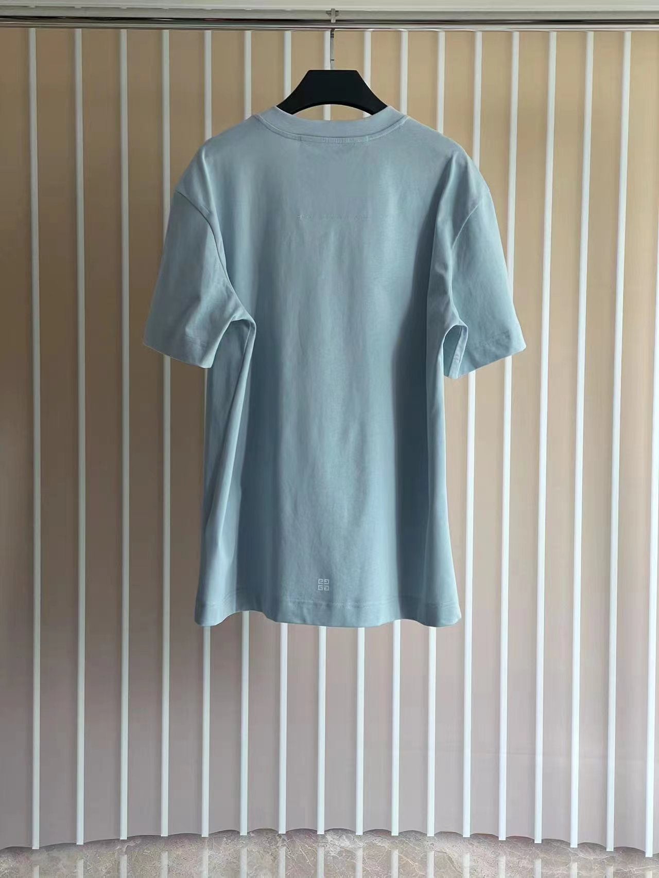 LuxluxHouse Best Quality Clothes Givenchy T-shirt