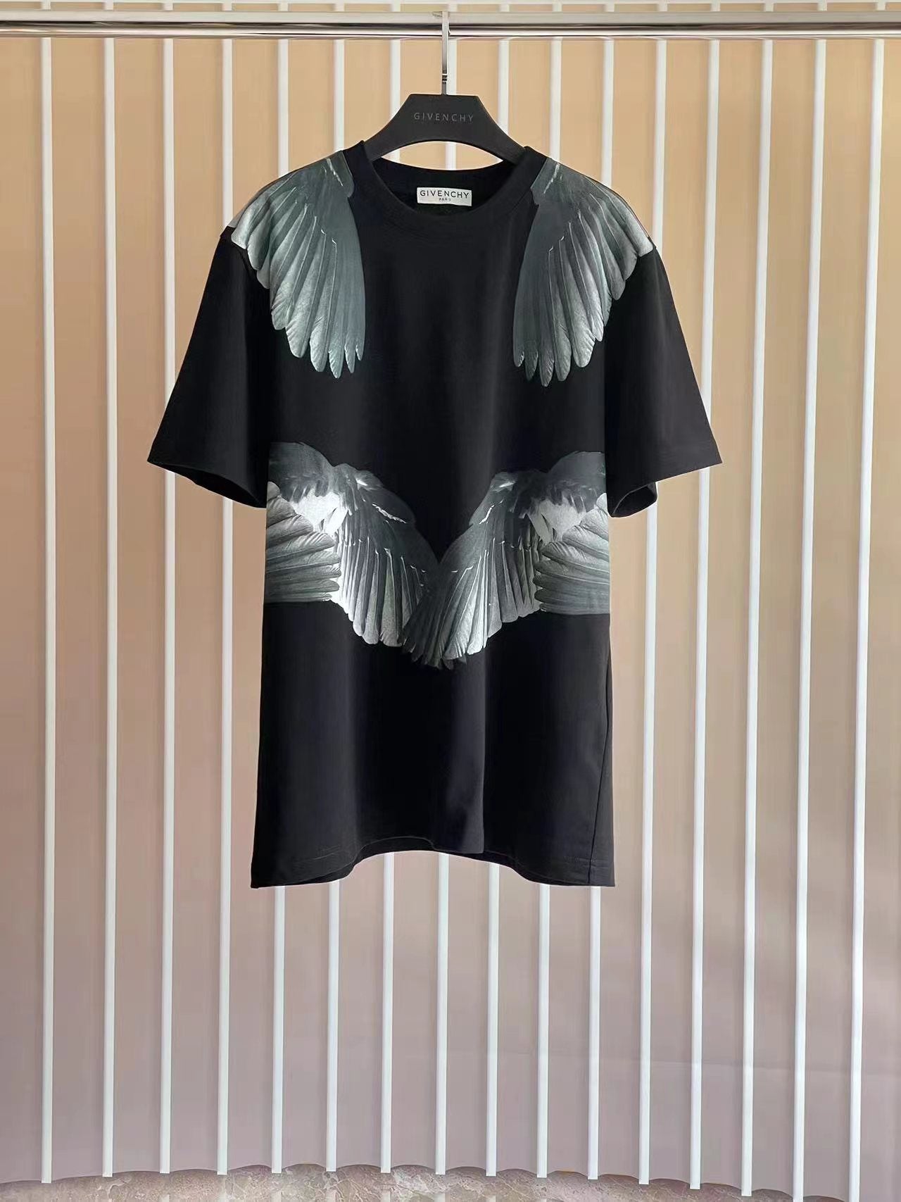 LuxluxHouse Best Quality Clothes Givenchy T-shirt